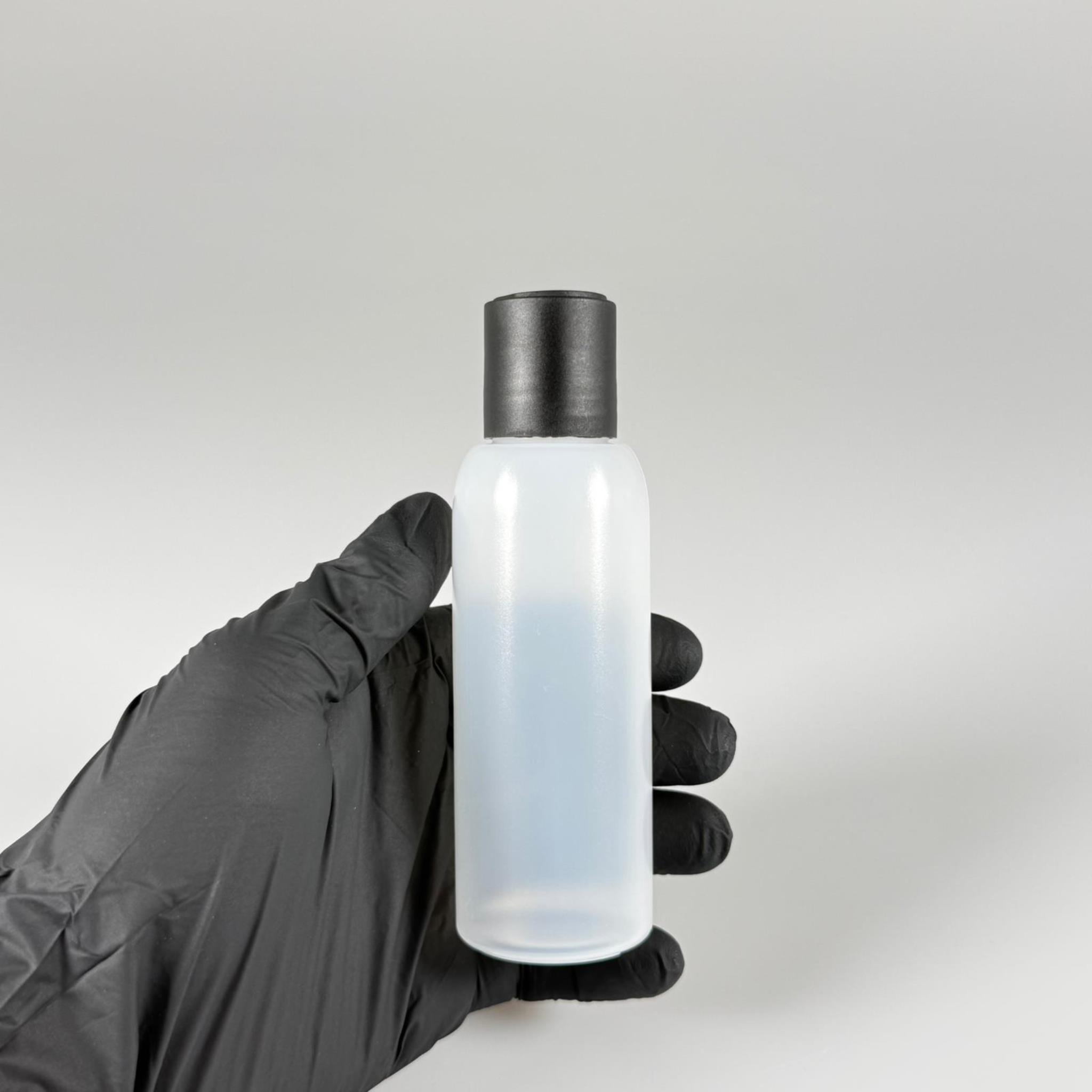 100 ML SIKILABİLİR YUMUŞAK PE POLİETİLEN PLASTİK ŞİŞE - SİYAH DİSKTOP ŞAMPUAN KAPAKLI - 100 cc sos, yağ, kartuş, mürekkep vb için boş şişeler