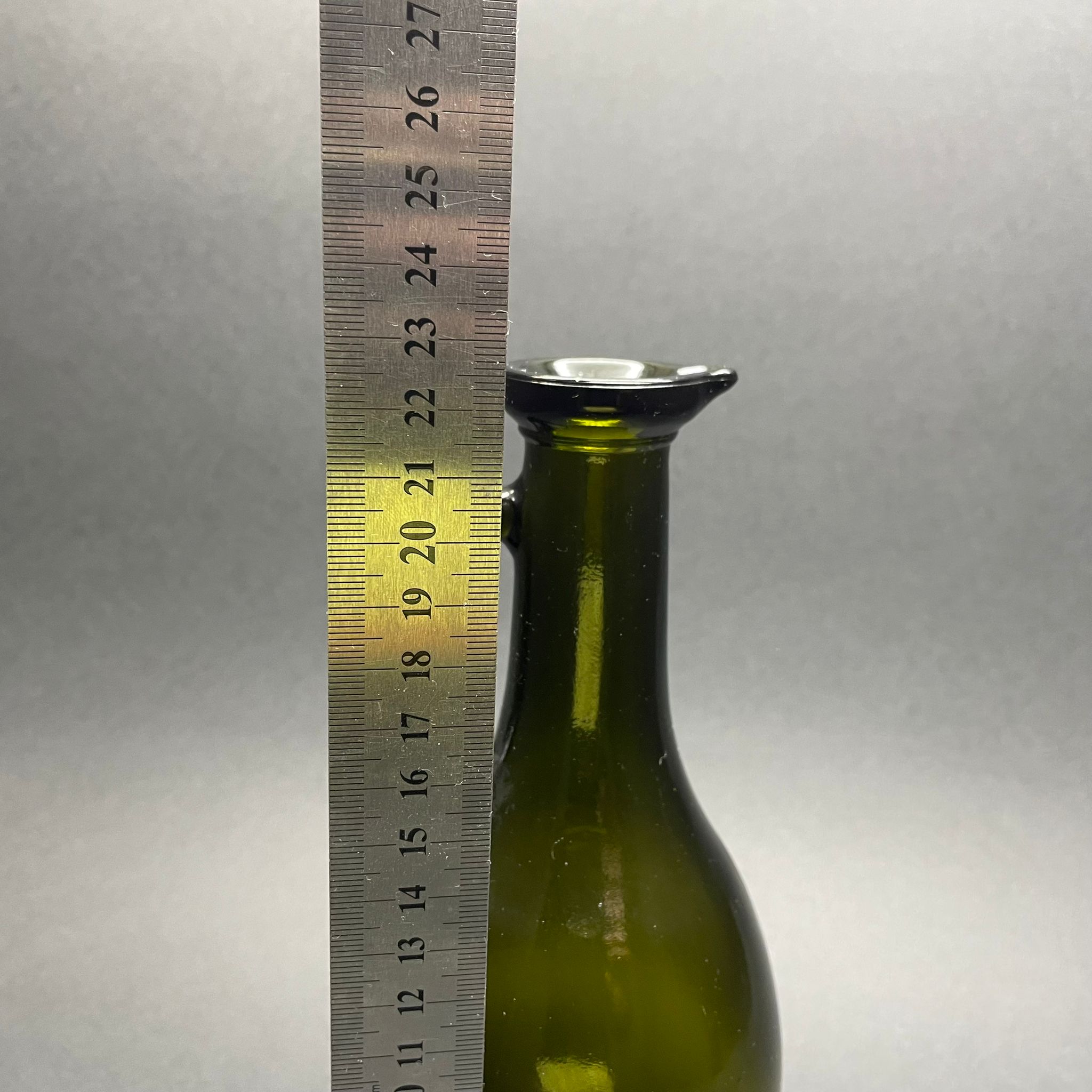 500 CC GAGALI KULPLU YAĞLIK CAM ŞİŞE - 500 ML GALON YAĞDANLIK ŞİŞE - YAĞ ŞİŞESİ - KAPAKSIZ - YEŞİL - ŞİŞECAM ÜRÜN KODU: 124250