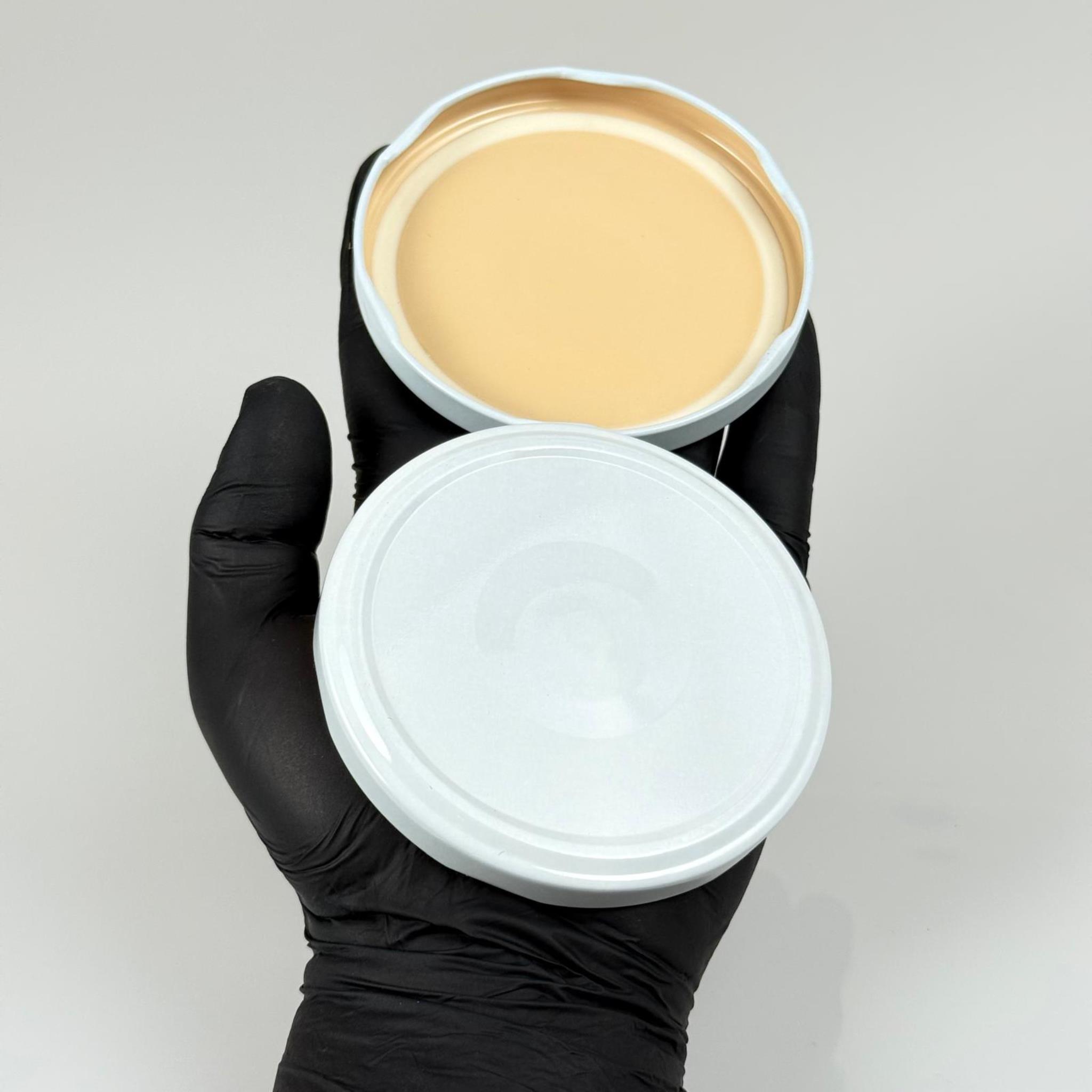 82 MM TWİST-OFF BEYAZ DÜĞMELİ (MC082RSB469) RP045 - SİLGAN - EMNİYET DÜĞMELİ - TİKTAK KAPAK - BUTONLU KAPAK