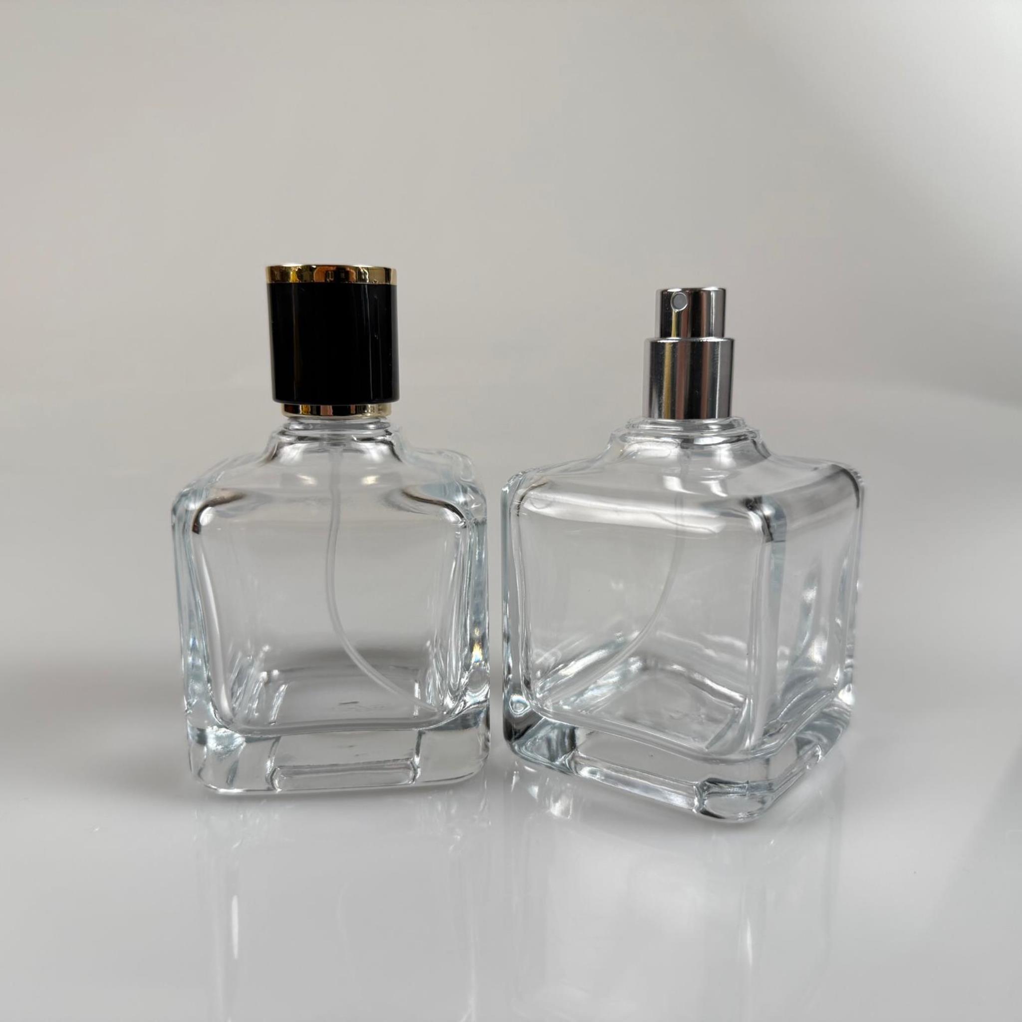 100 ML KARE MODEL LURA PARFÜM ŞİŞESİ - GÜMÜŞ METAL SPREYLİ + GOLD SİYAH KAPAKLI (AĞIZ 15 MM GEÇME KOLAY KAPAMA)