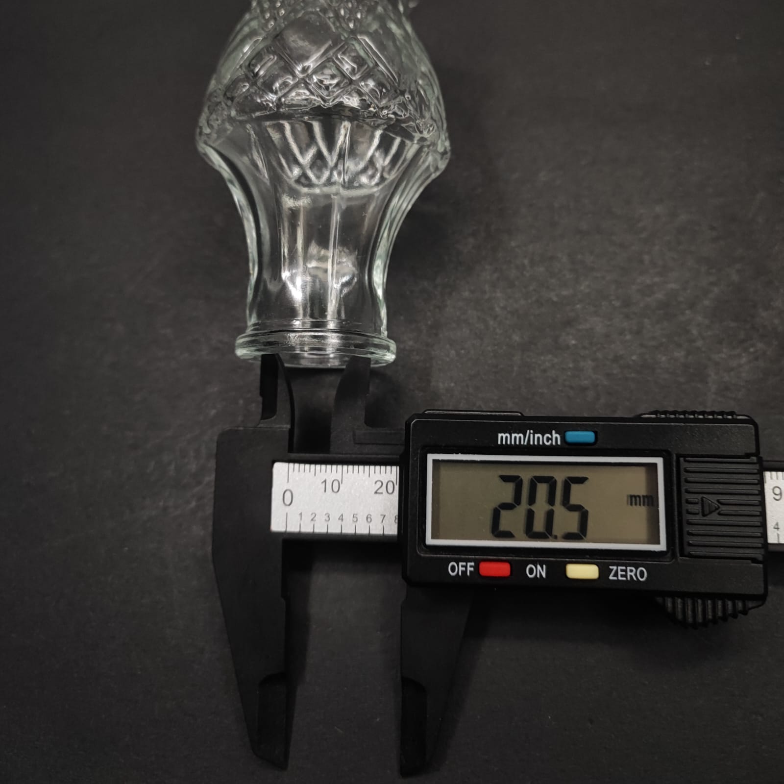 50 CC LÜKS CAM ŞİŞE - CAM KAPAKLI - OVAL - DÜĞÜN, NİŞAN, SÖZ, KINA, CENAZE, PROMOSYON İÇİN HEDİYELİK LÜX KOLONYA ŞİŞELERİ