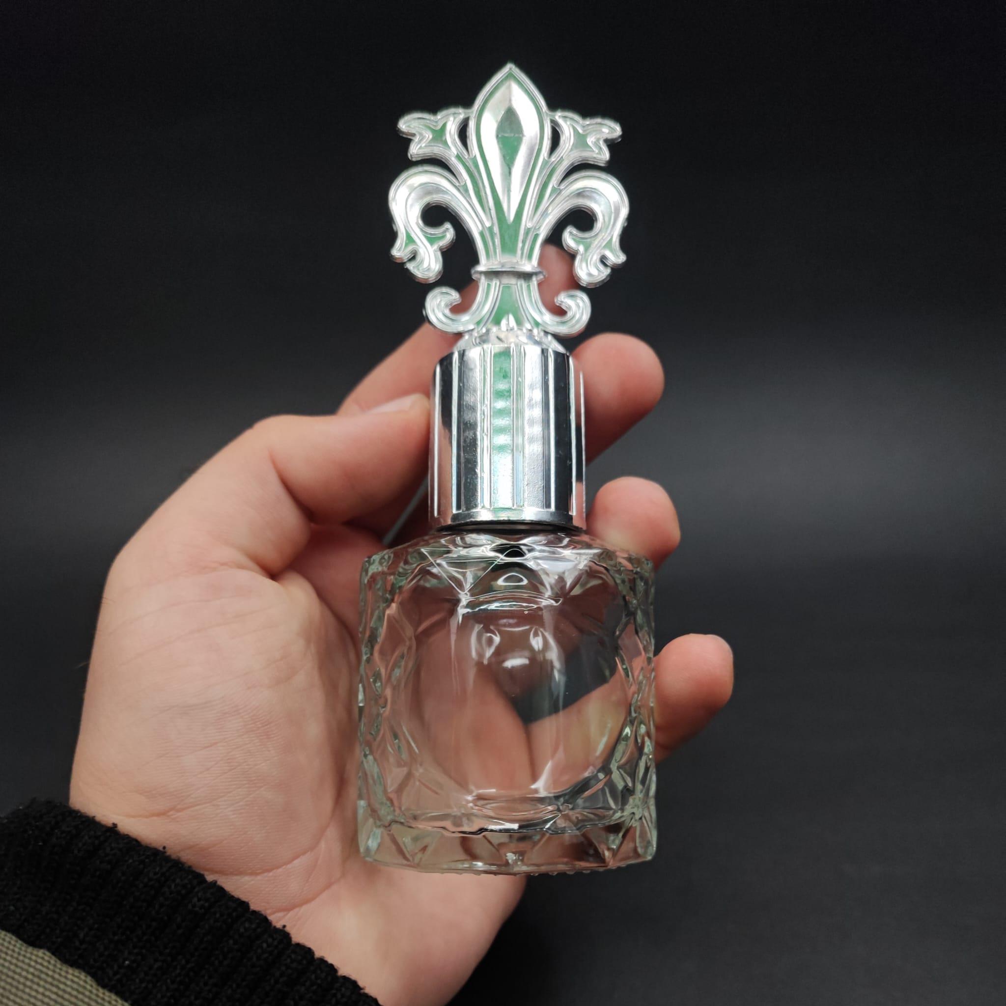 50 CC VELORA CAM ŞİŞE - GÜMÜŞ YAPRAK KAPAKLI + KOLONYA TIPALI - 50 ML DÜĞÜN, NİŞAN, SÖZ, KINA, CENAZE, PROMOSYON İÇİN HEDİYELİK LÜX KOLONYA ŞİŞELERİ