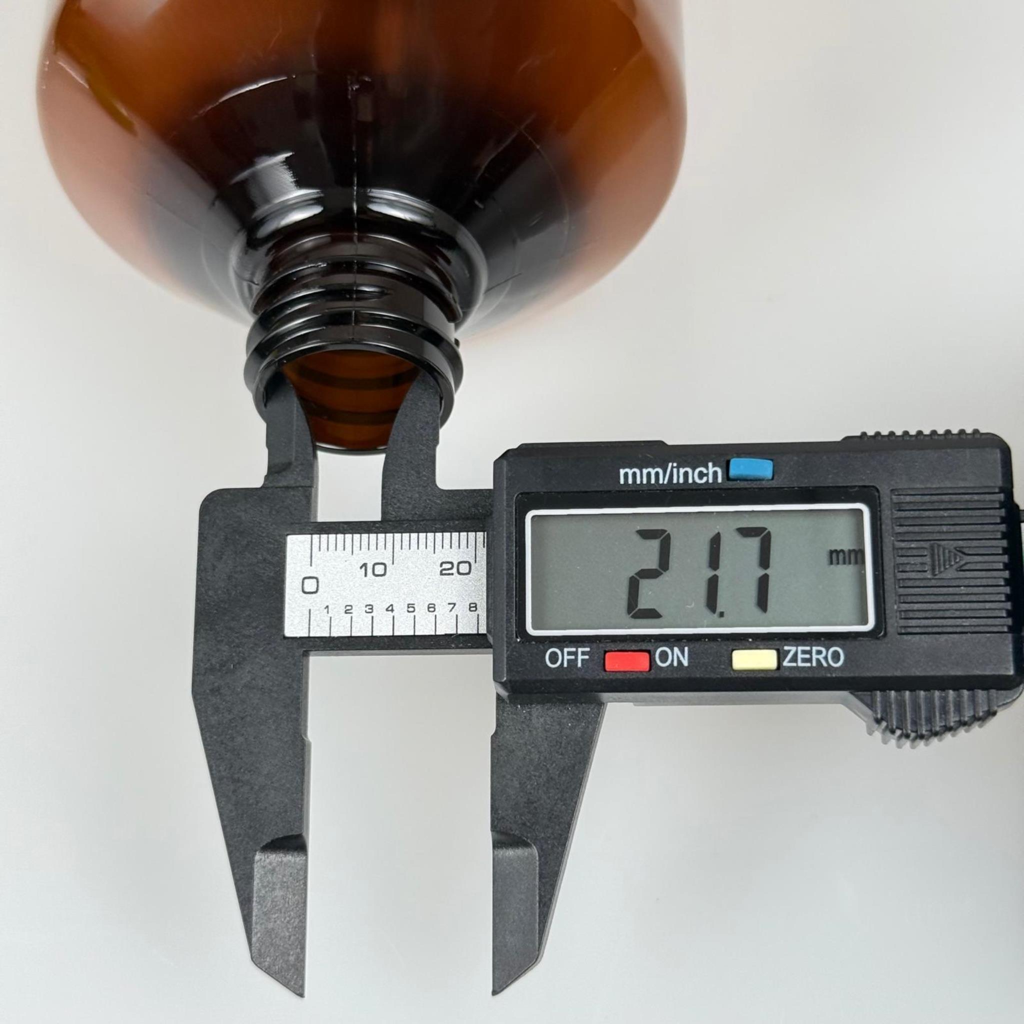 1000 CC AMBER SERT PLASTİK ŞİŞE KAPAKSIZ (28 AĞIZ) - KALIN (45 GR)