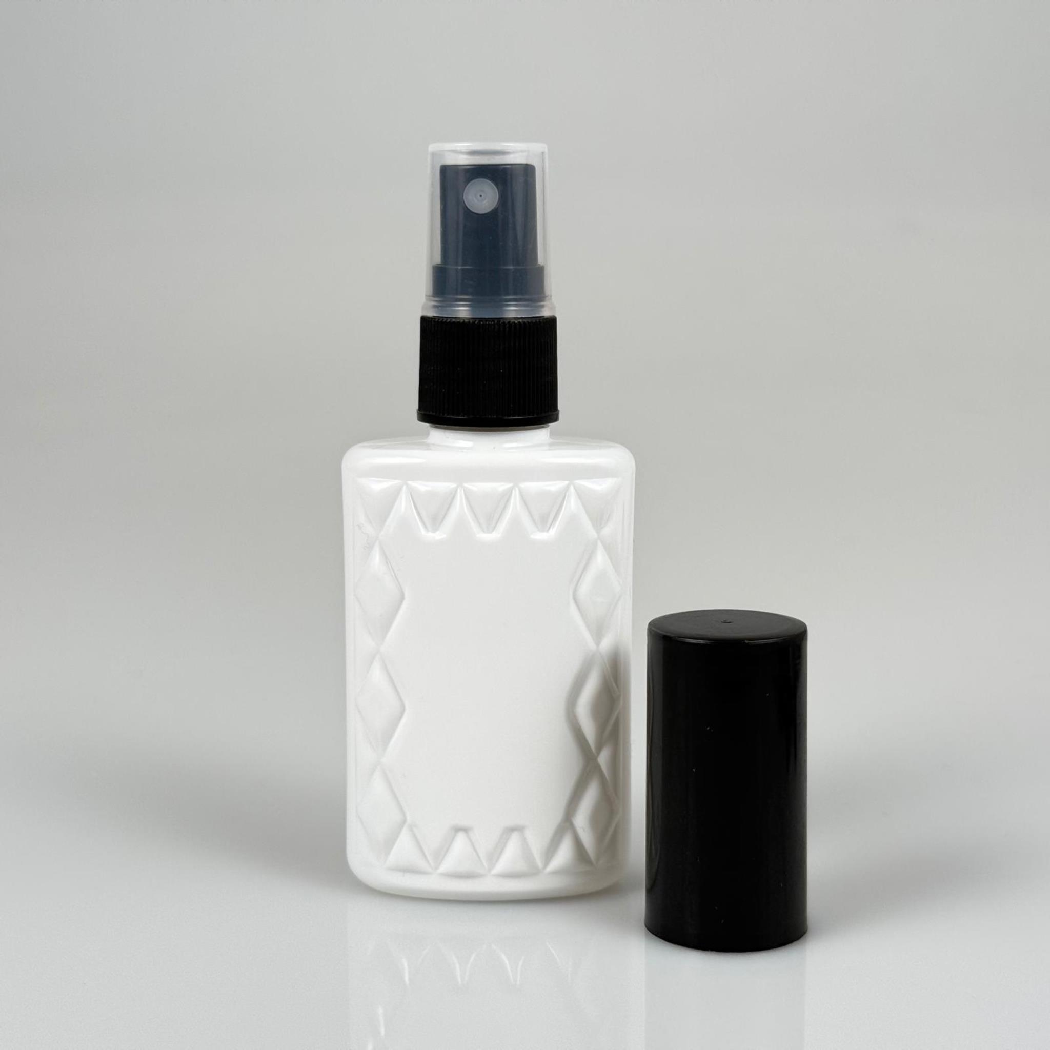 50 CC BEYAZ PET KÖŞELİ PARFÜM ŞİŞESİ  - SİYAH SPREYLİ - SİYAH KORUMA KAPAKLI - 50 ML PLASTİK PARFÜM - KOLONYA ŞİŞESİ
