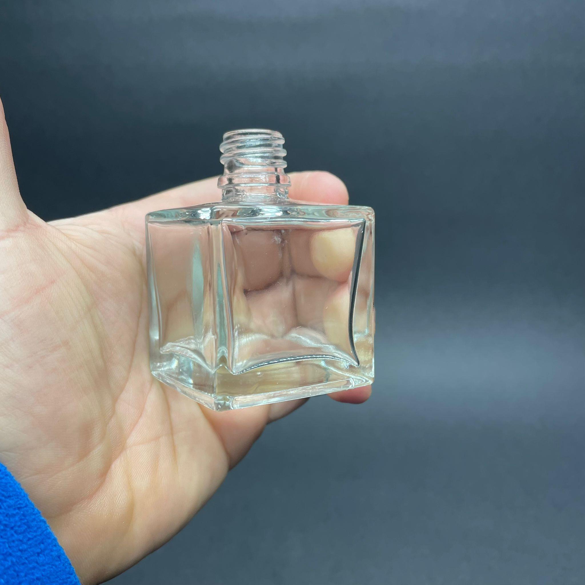 50 CC KARE BAMBU ŞİŞE - 18 AĞIZ - KAPAKSIZ - 50 ML KÖŞELİ CAM ŞİŞE - ODA KOKUSU ŞİŞESİ