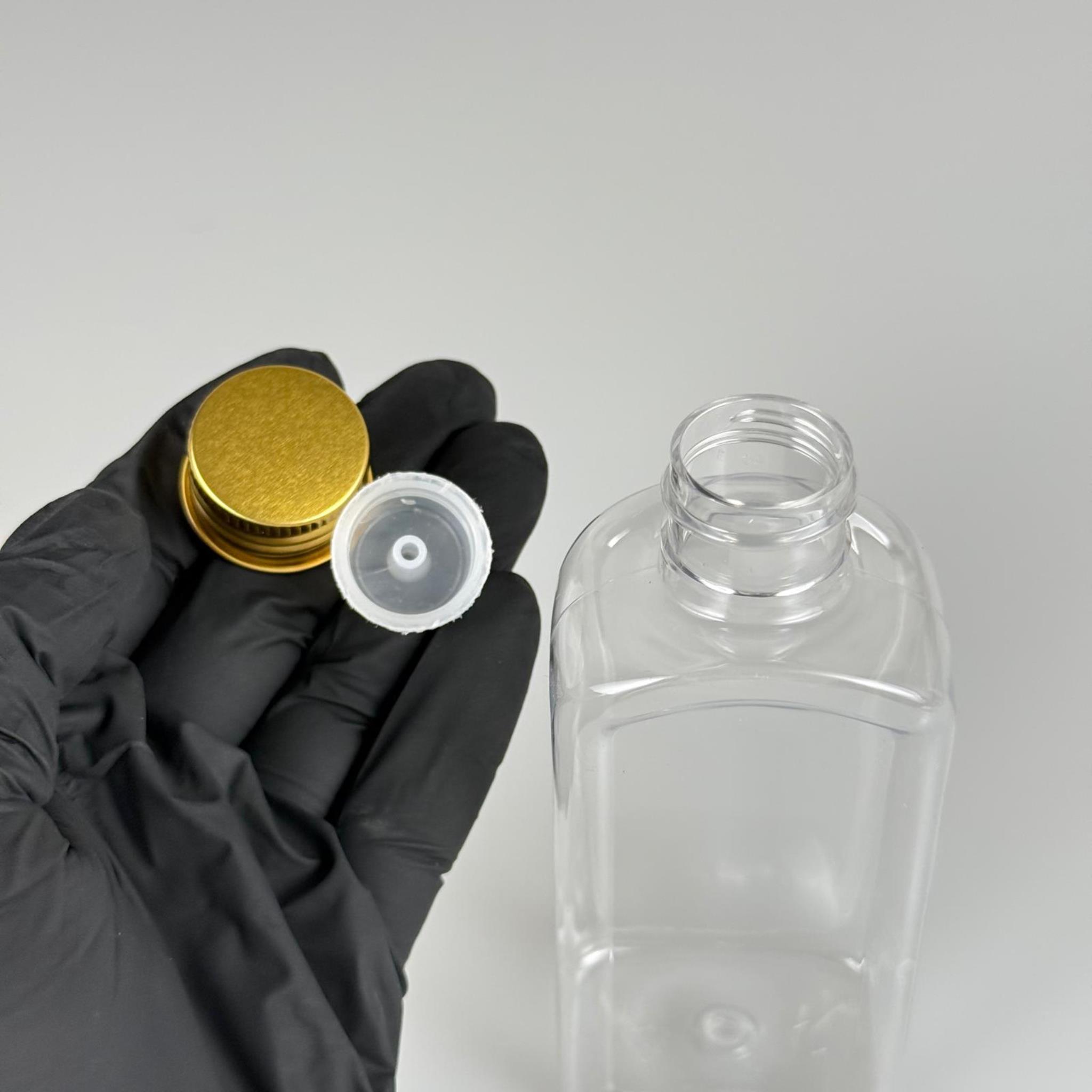 140 CC YASSI KÖŞELİ MODEL ŞEFFAF PET ŞİŞE (24 AĞIZ) + KÖPÜK CONTALI GOLD METAL ALÜMİNYUM KAPAK + KOLONYA TIPALI TAKIM - 140 ML KAPAKLI PLASTİK ŞİŞELER