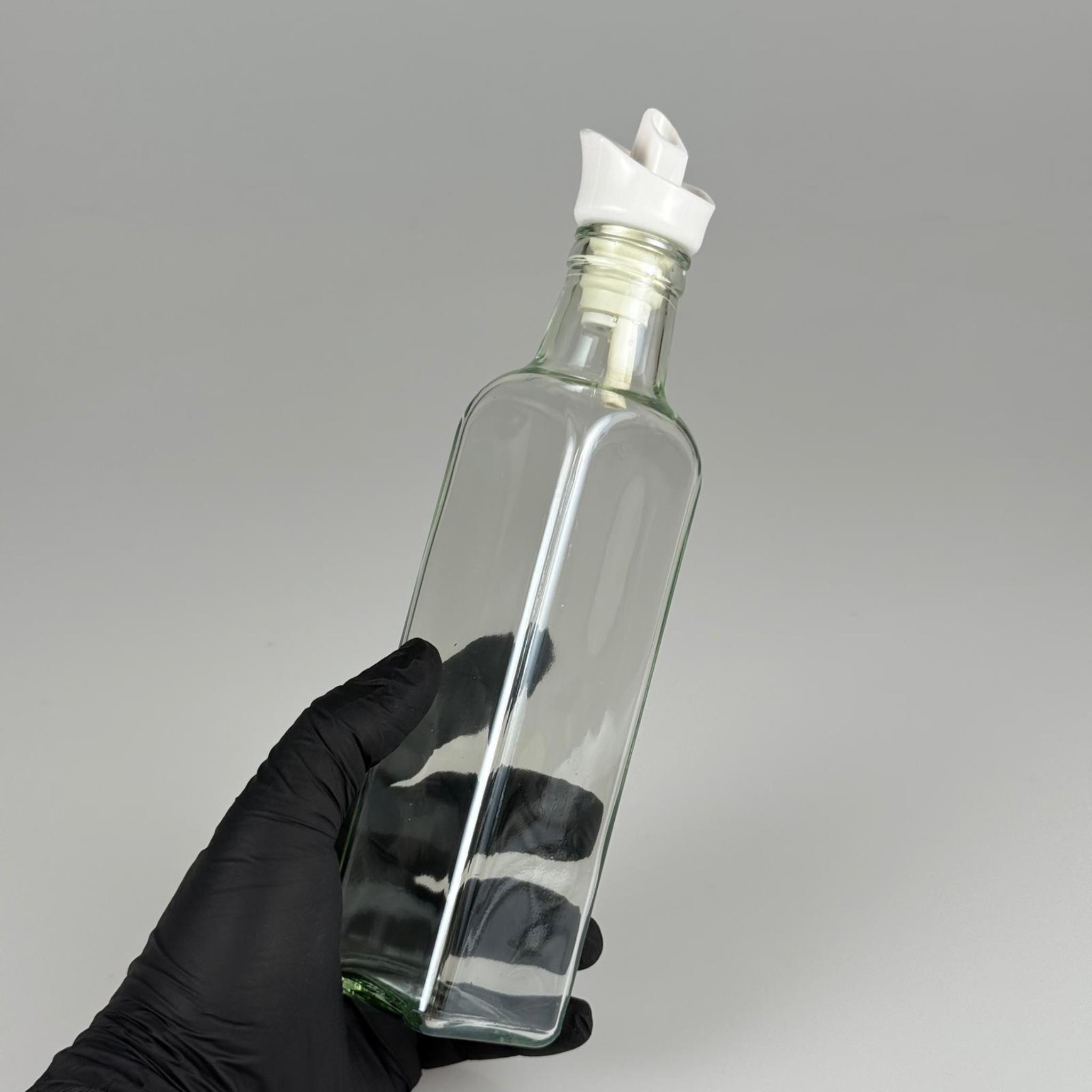 Akıtmaz Kapaklı Şık Cam Yağlık – Zeytinyağı ve Sirke İçin - Restoran Tipi 250 ML Şeffaf Maraska Kare Yağdanlık Beyaz Akıtıcı Başlıklı