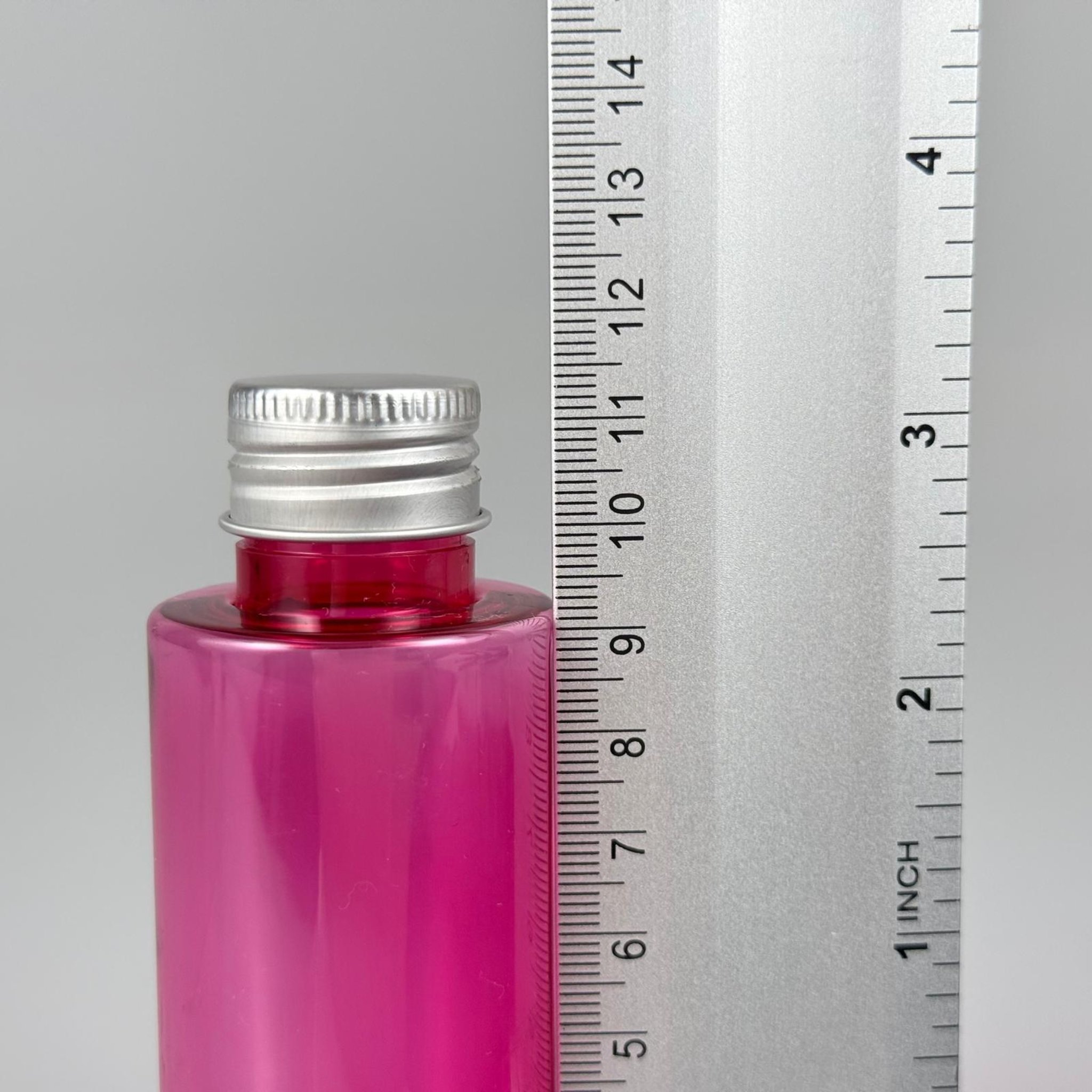 100 CC PEMBE SİLİNDİR KESKİN KÜT MODEL SERT PET ŞİŞE (17 GR - 24 AĞIZ ) + KÖPÜK CONTALI GÜMÜŞ METAL ALÜMİNYUM KAPAK + KOLONYA TIPALI TAKIM - 100 ML KAPAKLI PEMBE PET ŞİŞELER