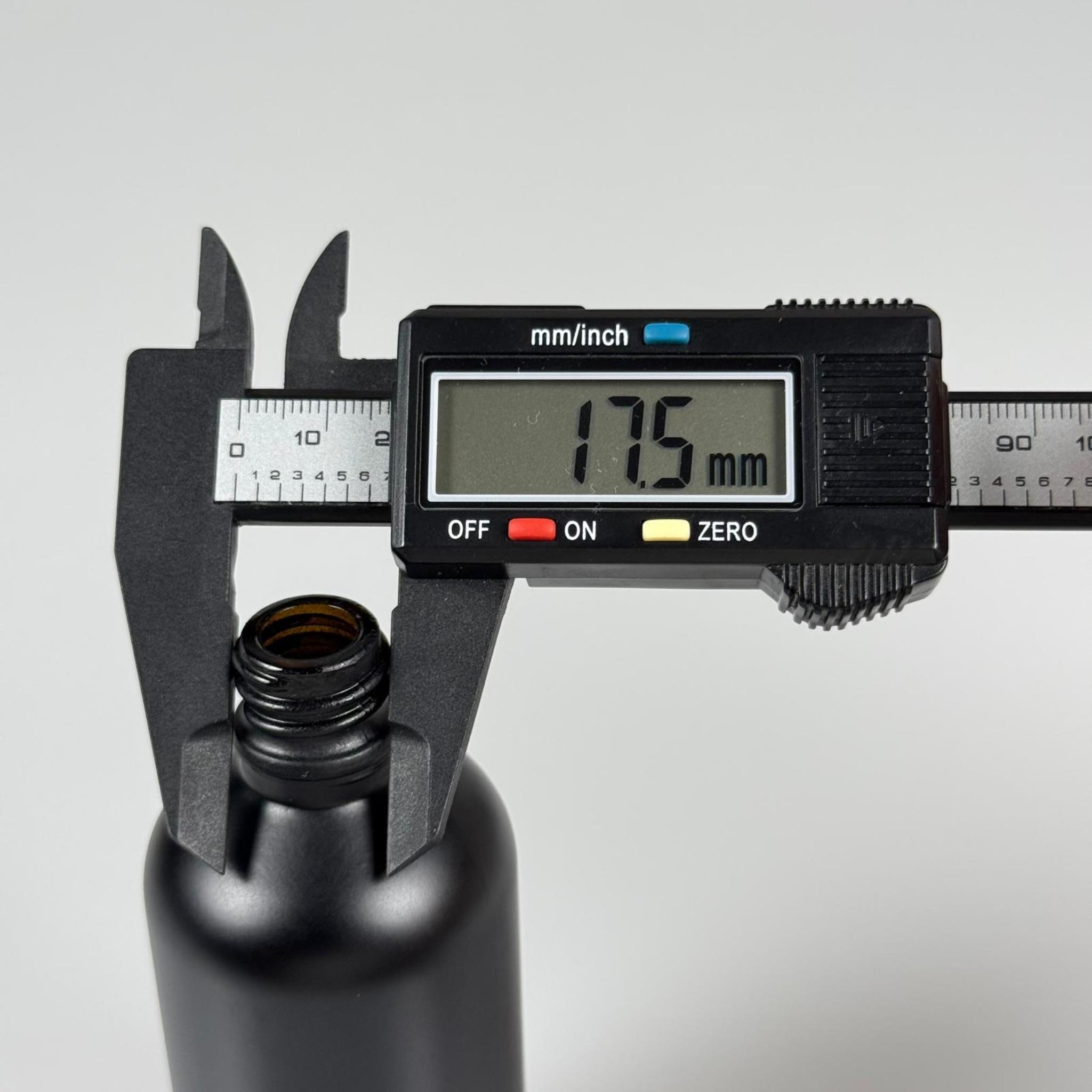 100 CC MAT SİYAH CAM ŞİŞE KAPAKSIZ (18 AĞIZ) - 100 ML SİYAH CAM ŞİŞE