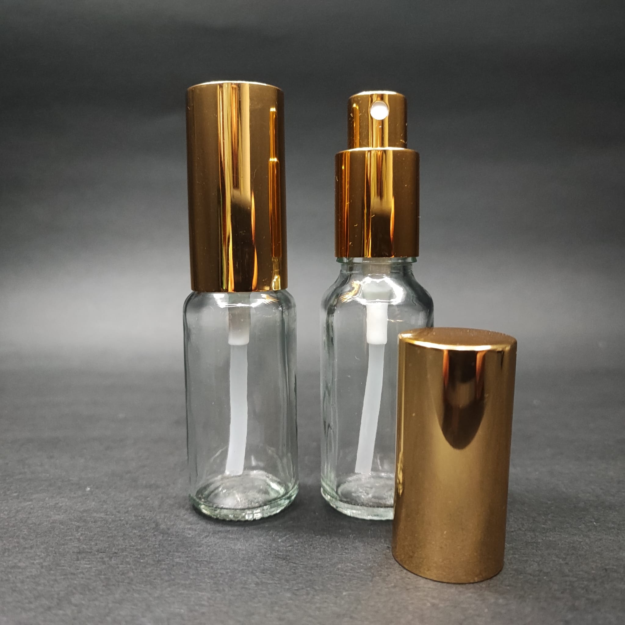 20 ML LÜKS VİDALI VALF ÇEVİRME PARFÜM ŞİŞELERİ - 20 CC ŞEFFAF CAM ŞİŞE - GOLD METAL SPREYLİ KAPAKLI SET