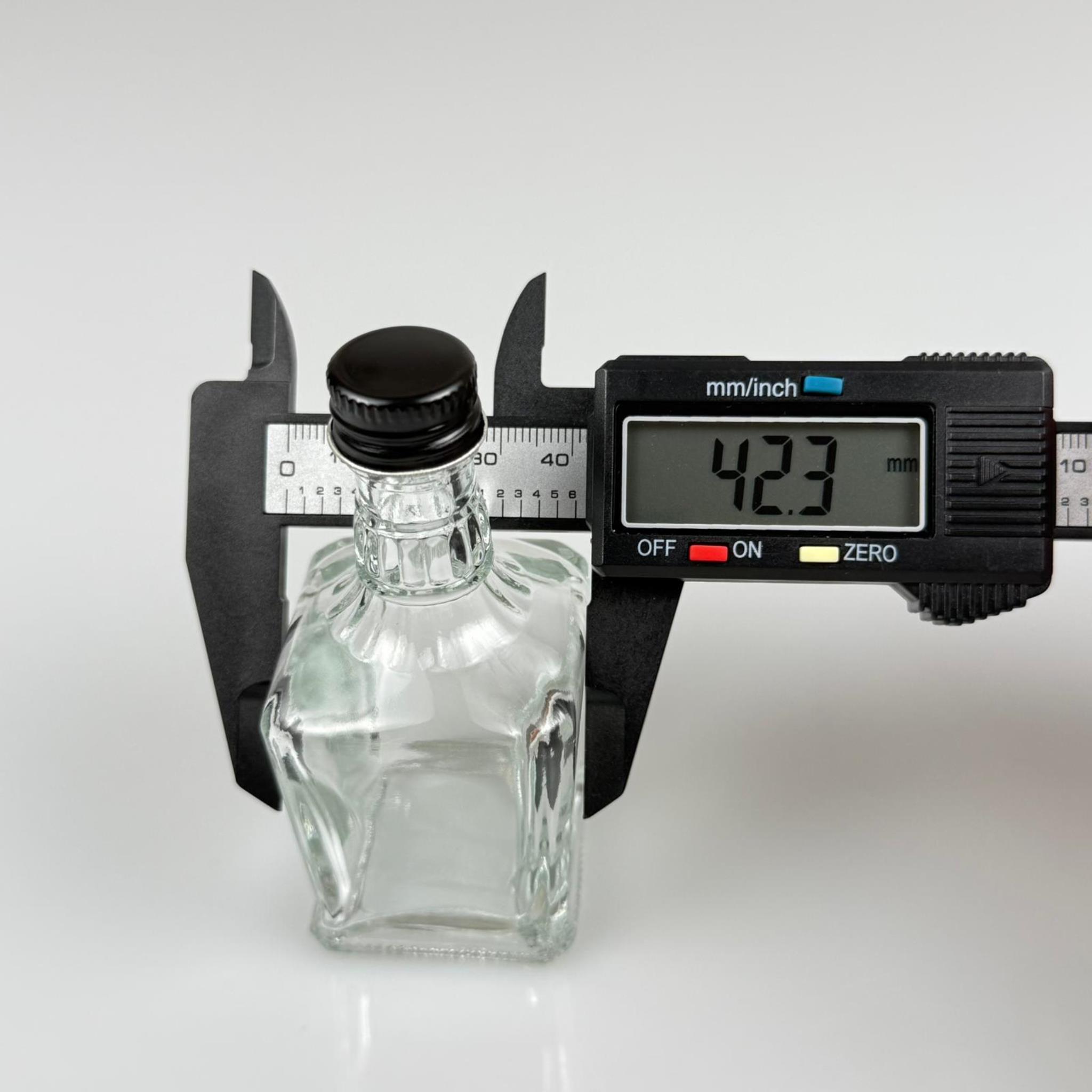 50 CC BOĞAZLI KONİK CAM ŞİŞE - SİYAH METAL KAPAKLI - 50 ML PRESTİJLİ ŞİŞE