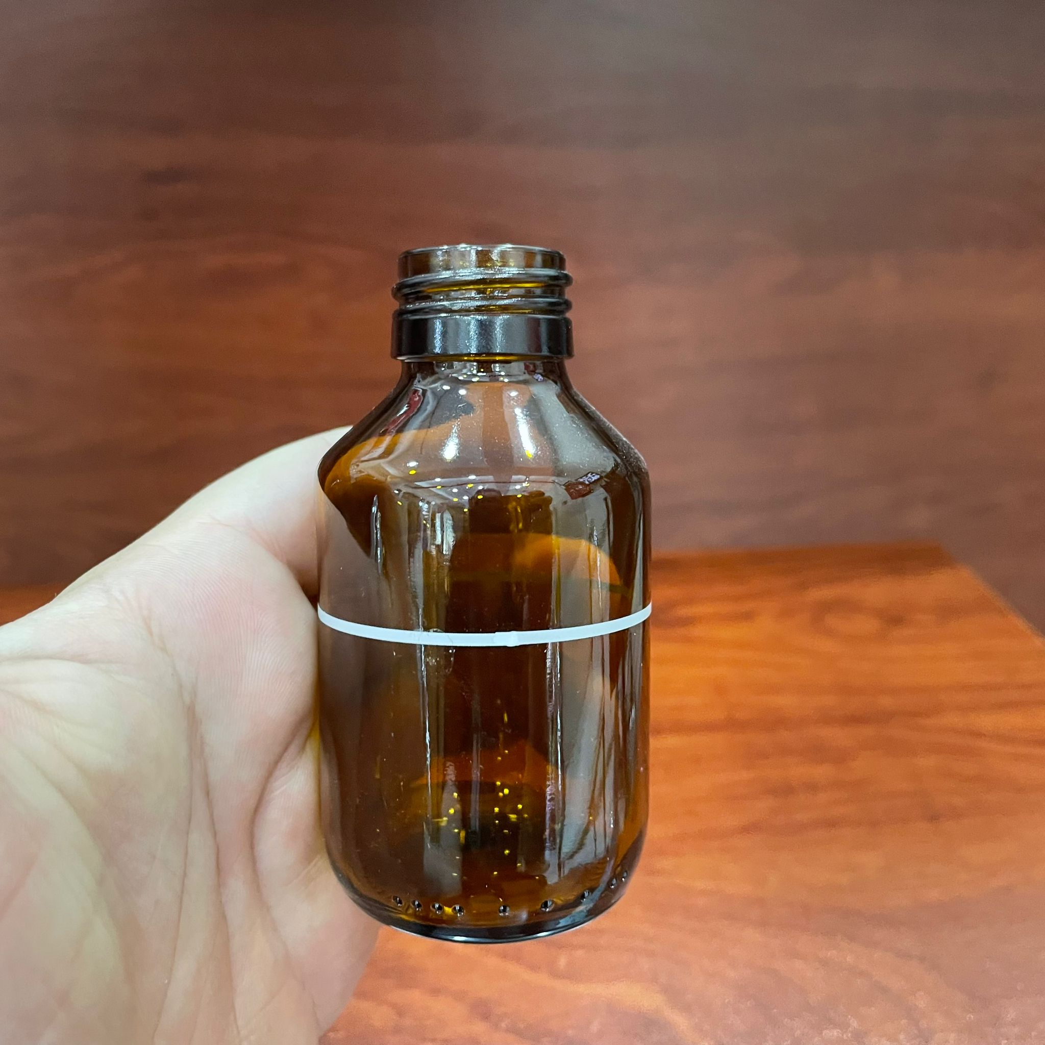 100 CC AMBER CAM ŞİŞE TOMBUL ÇİZGİLİ  -KAPAKSIZ (28 AĞIZ) - 100 ML CAM ŞİŞE - KAHVERENGİ ECZA ŞİŞESİ
