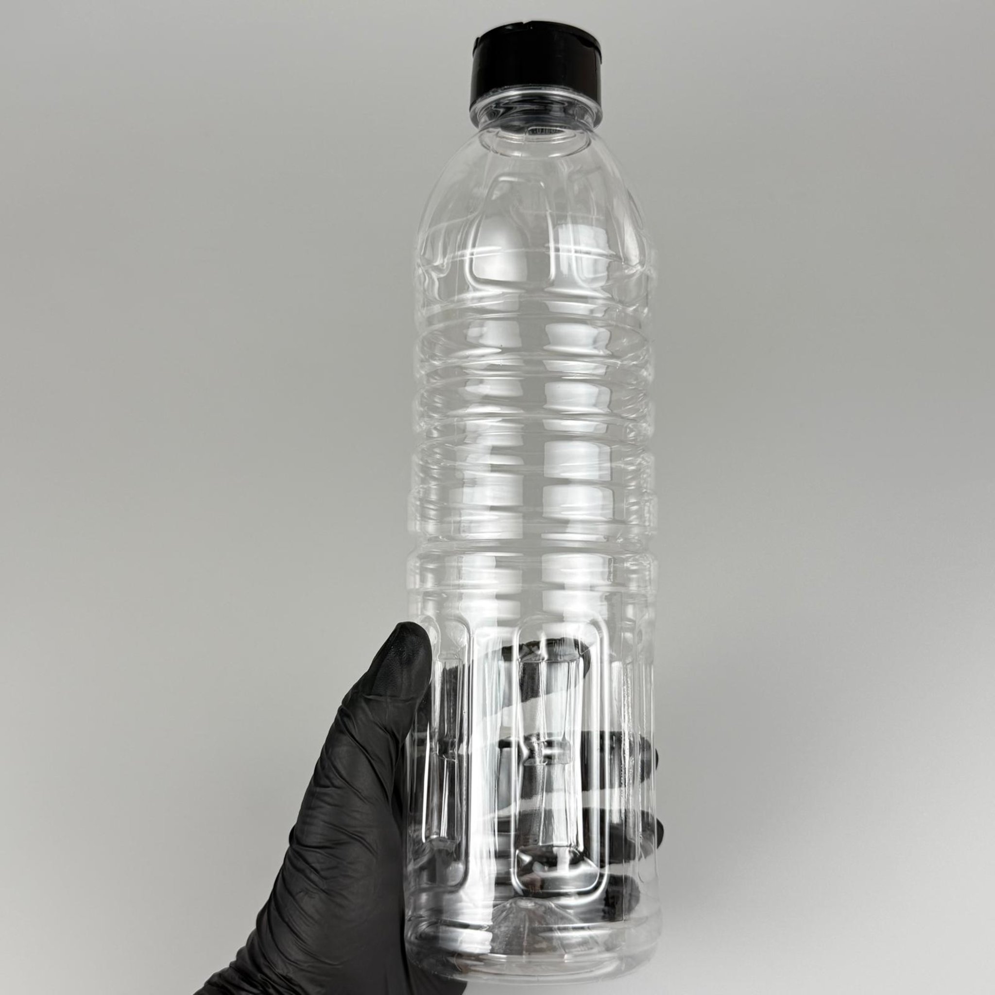 PLASTİK BAHARATLIK KAVANOZ - 1000 ML PET BAHARAT, TOZ, PUDRA VB İÇİN PET ŞİŞE + SİYAH AÇILIR KAPANIR DELİKLİ KAPAKLI + KENDİNDEN YAPIŞKANLI KÖPÜK CONTALI TAKIM - 1000 CC