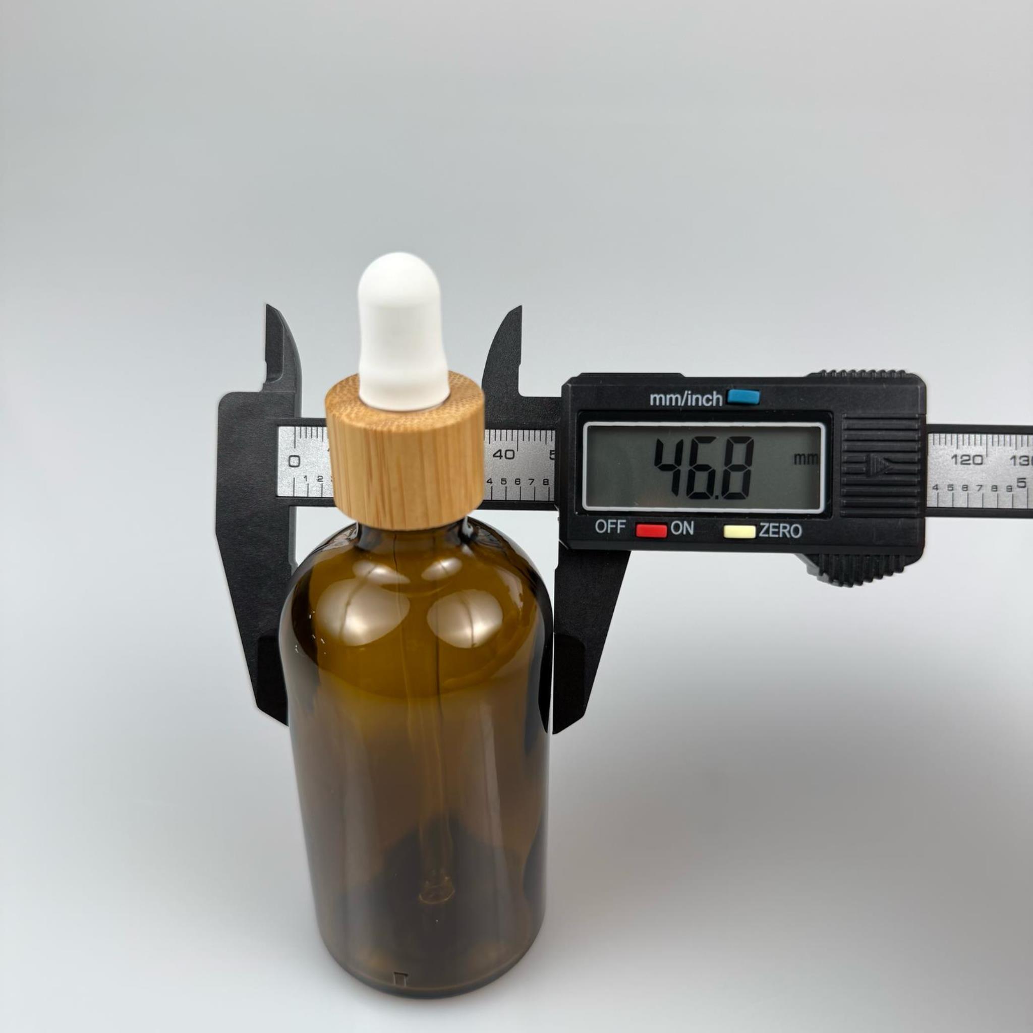 100 CC AMBER CAM DAMLALIKLI ŞİŞE - BEYAZ EMZİK - BAMBU AHŞAP KAPAK - 100 ML BAMBU KAPAKLI CAM DAMLALIKLI ŞİŞE