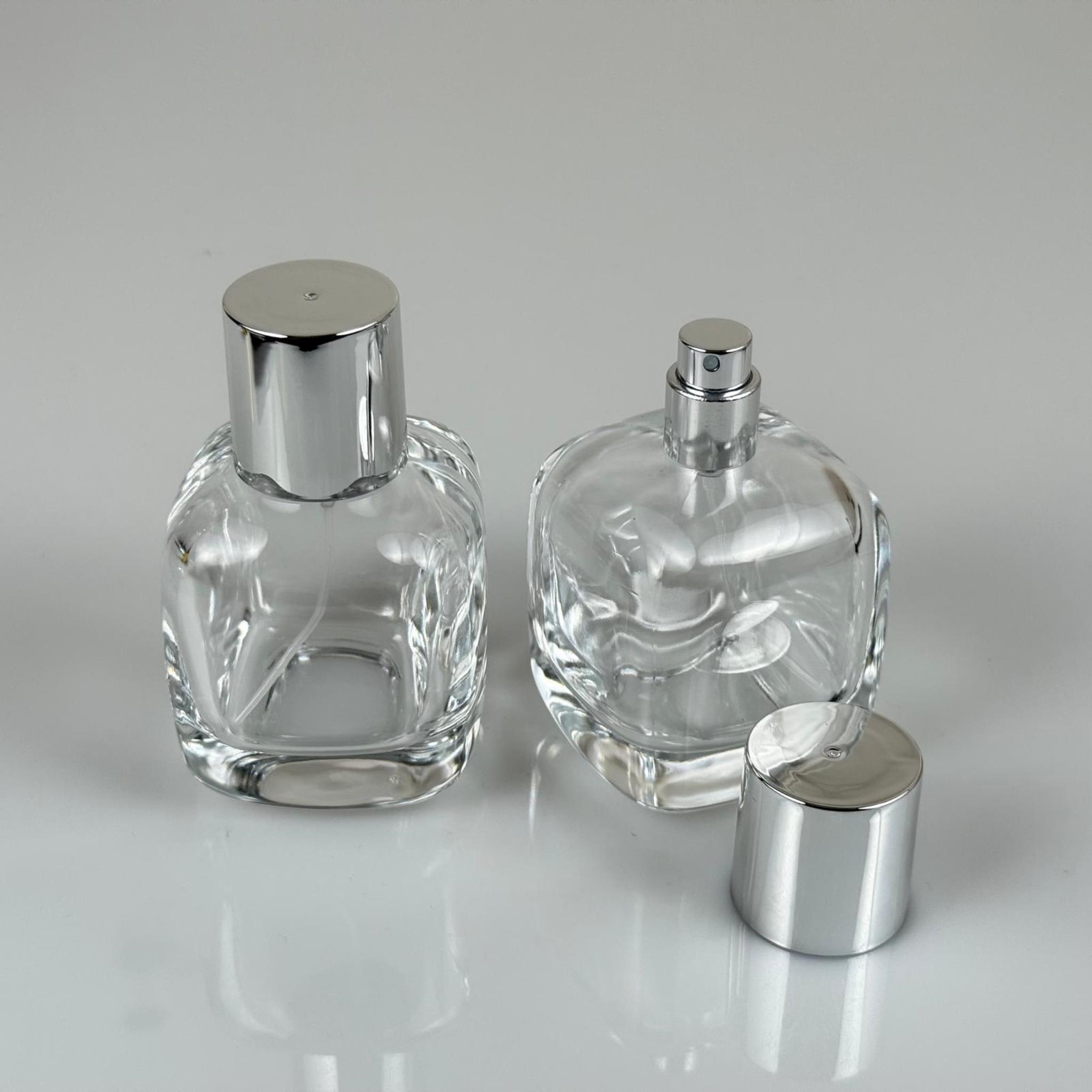 100 ML SİLİNDİR MODEL CORE PARFÜM ŞİŞESİ + GÜMÜŞ METAL SPREYLİ + GÜMÜŞ GENİŞ KAPAKLI (AĞIZ 15 MM GEÇME KOLAY KAPAMA)