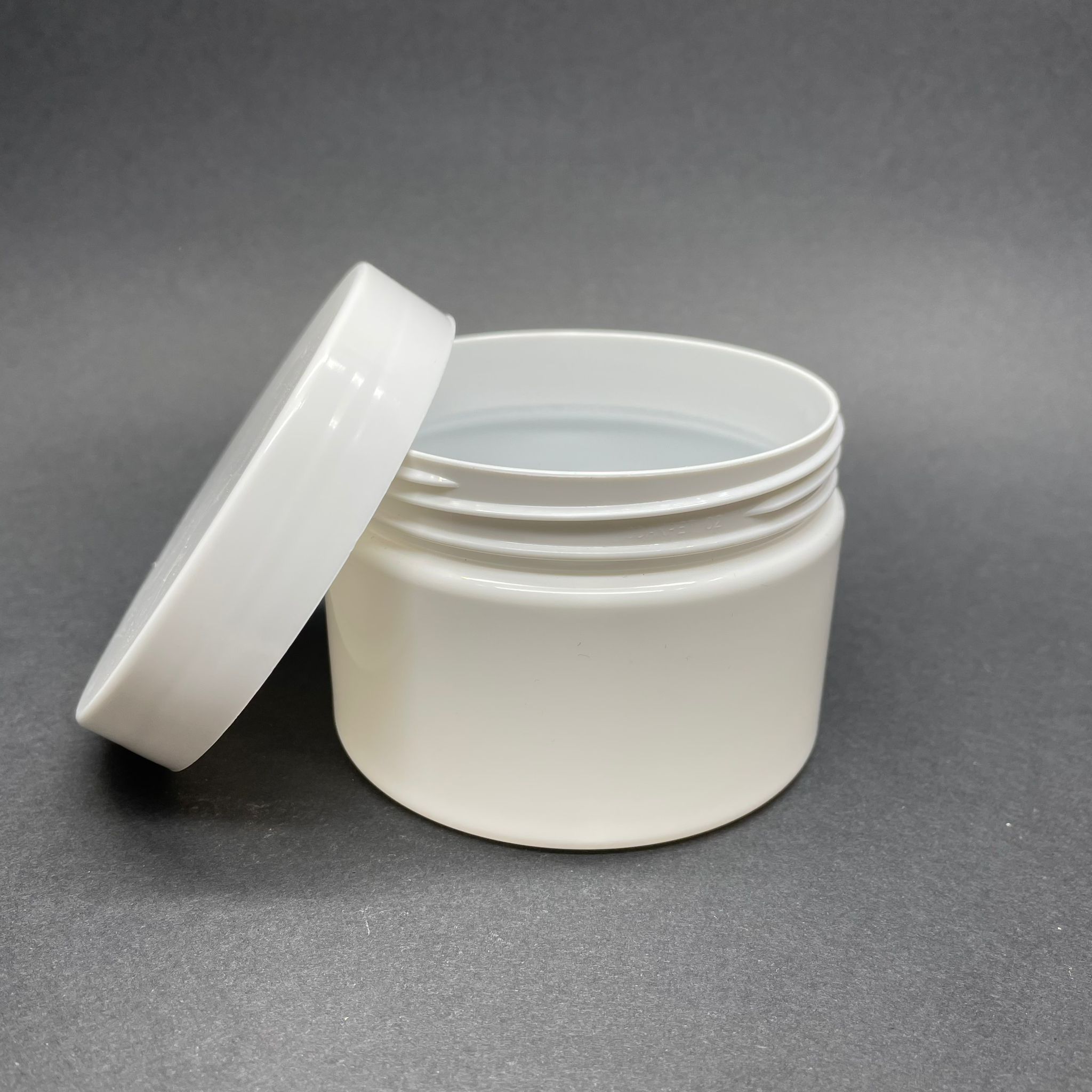 250 CC SERT PLASTİK BEYAZ KREM KAVANOZU - BEYAZ KAPAKLI - 250 ML PLASTİK KAVANOZ - PLASTİK BEYAZ KREM KAVANOZU