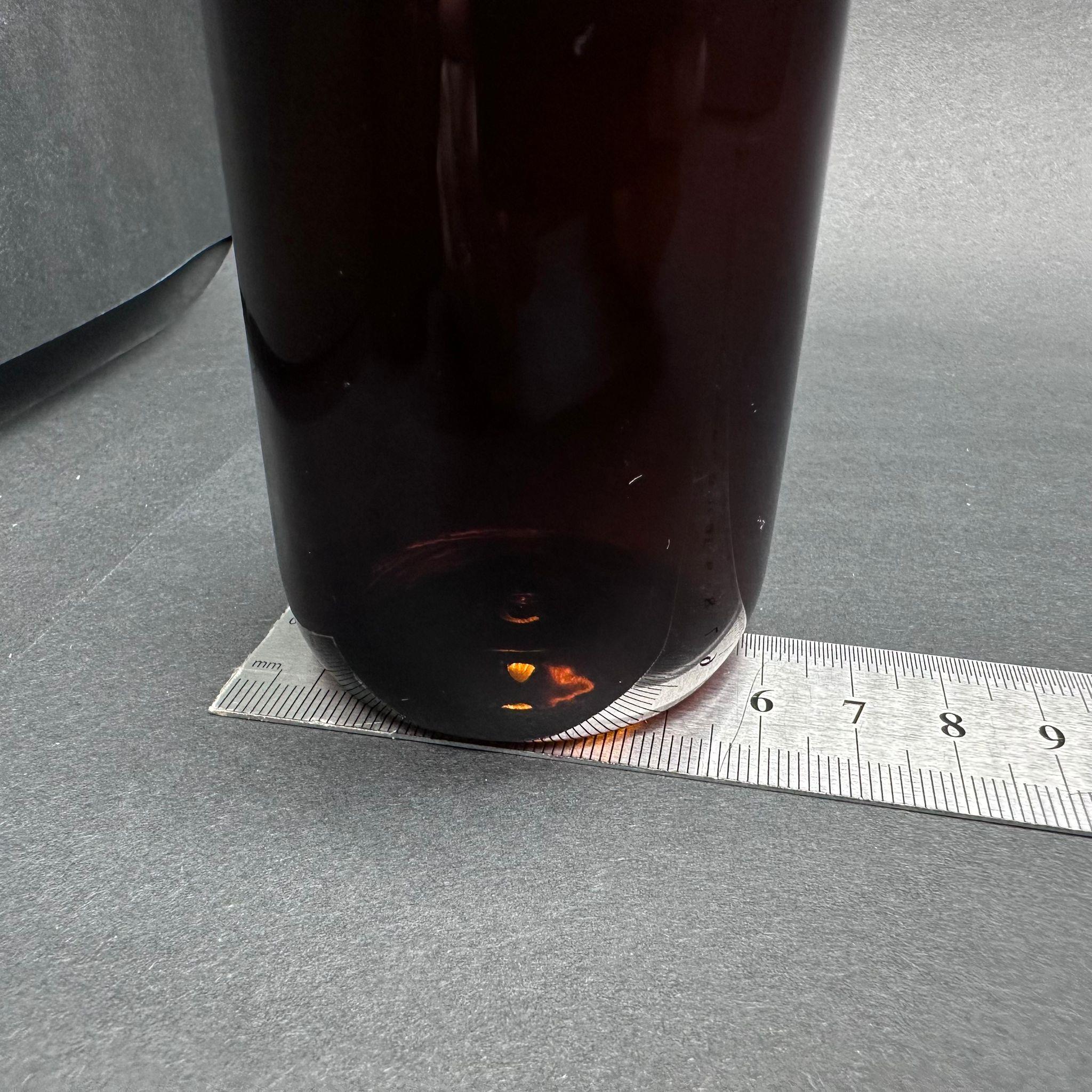 200 CC AMBER PET ECZA ŞİŞESİ - CONTALI GÜMÜŞ METAL KAPAKLI - 200 ML KAHVERENGİ PLASTİK ŞURUP ŞİŞESİ (21 GR)