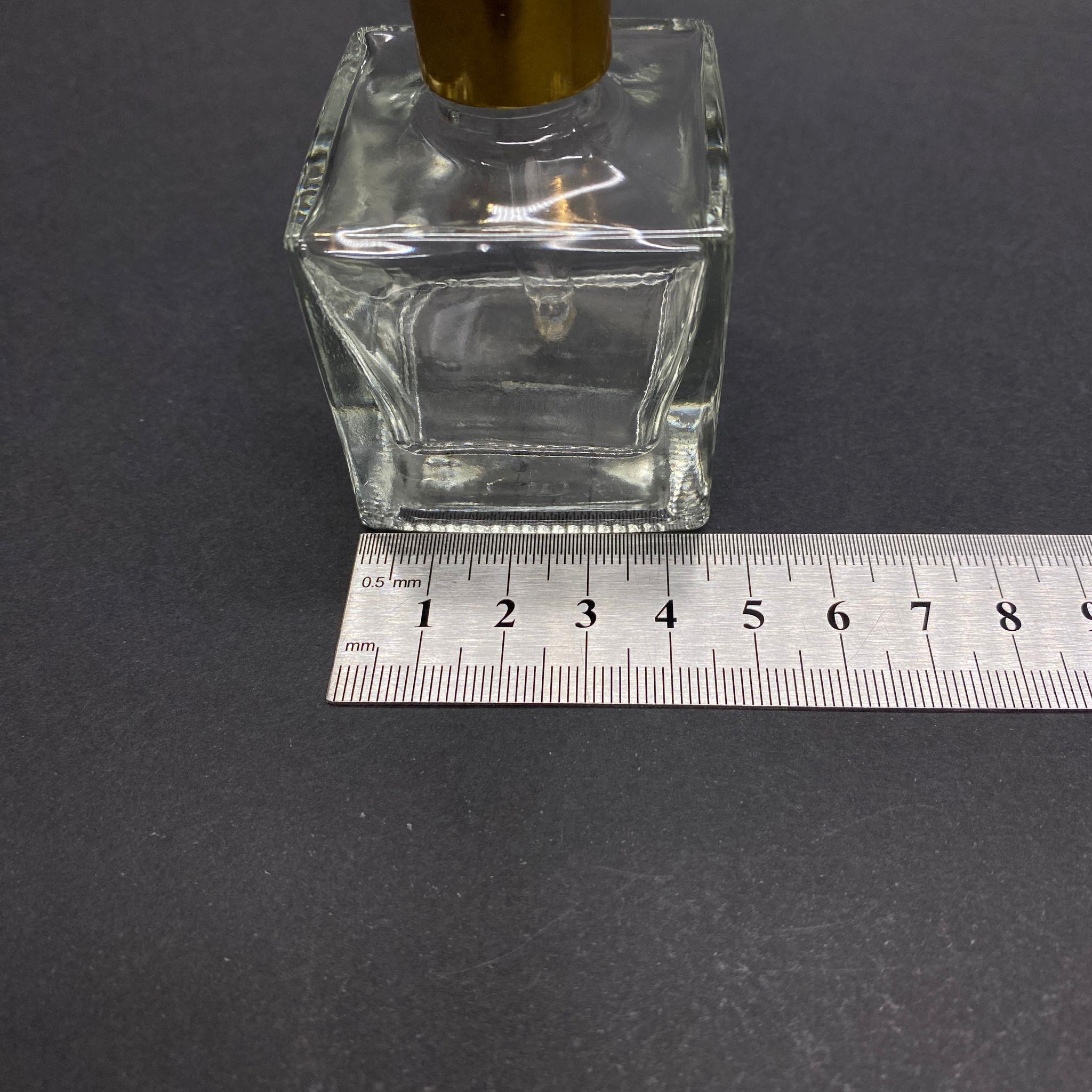 50 CC KARE CAM DAMLALIKLI ŞİŞE - BEYAZ EMZİK - GOLD FLOWER SEPET MODEL METALİK KAPAK - 50 ML KÖŞELİ CAM DAMLALIKLI ŞİŞE