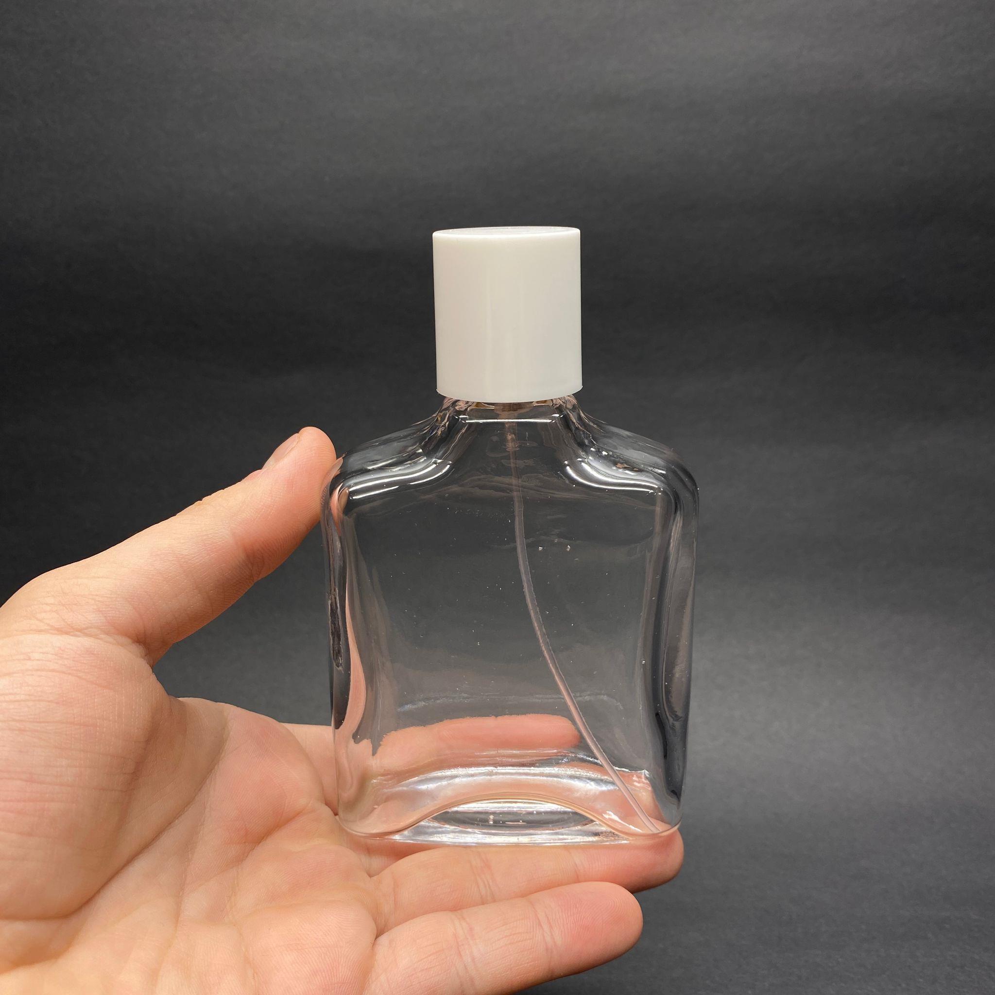 100 ML YASSI MODEL ZEUS PARFÜM ŞİŞESİ - SİYAH METAL SPREYLİ + BEYAZ KAPAKLI (AĞIZ 15 MM GEÇME KOLAY KAPAMA) !!DEFOLU ŞİŞE ÇIKABİLİR, FİYAT UYGUN TUTULMUŞTUR!!