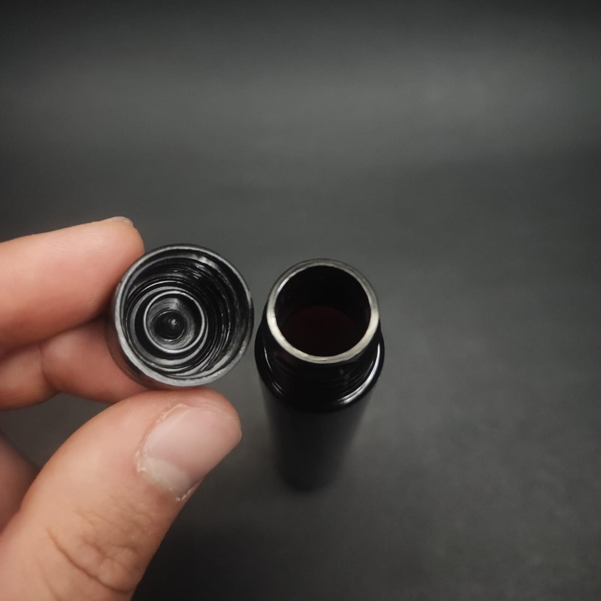 30 CC AMBER PLASTİK UZUN ŞİŞE + KENDİNDEN CONTALI SIZDIRMAZ SİYAH KAPAK  - 30 ML KAPAKLI PET ŞİŞE