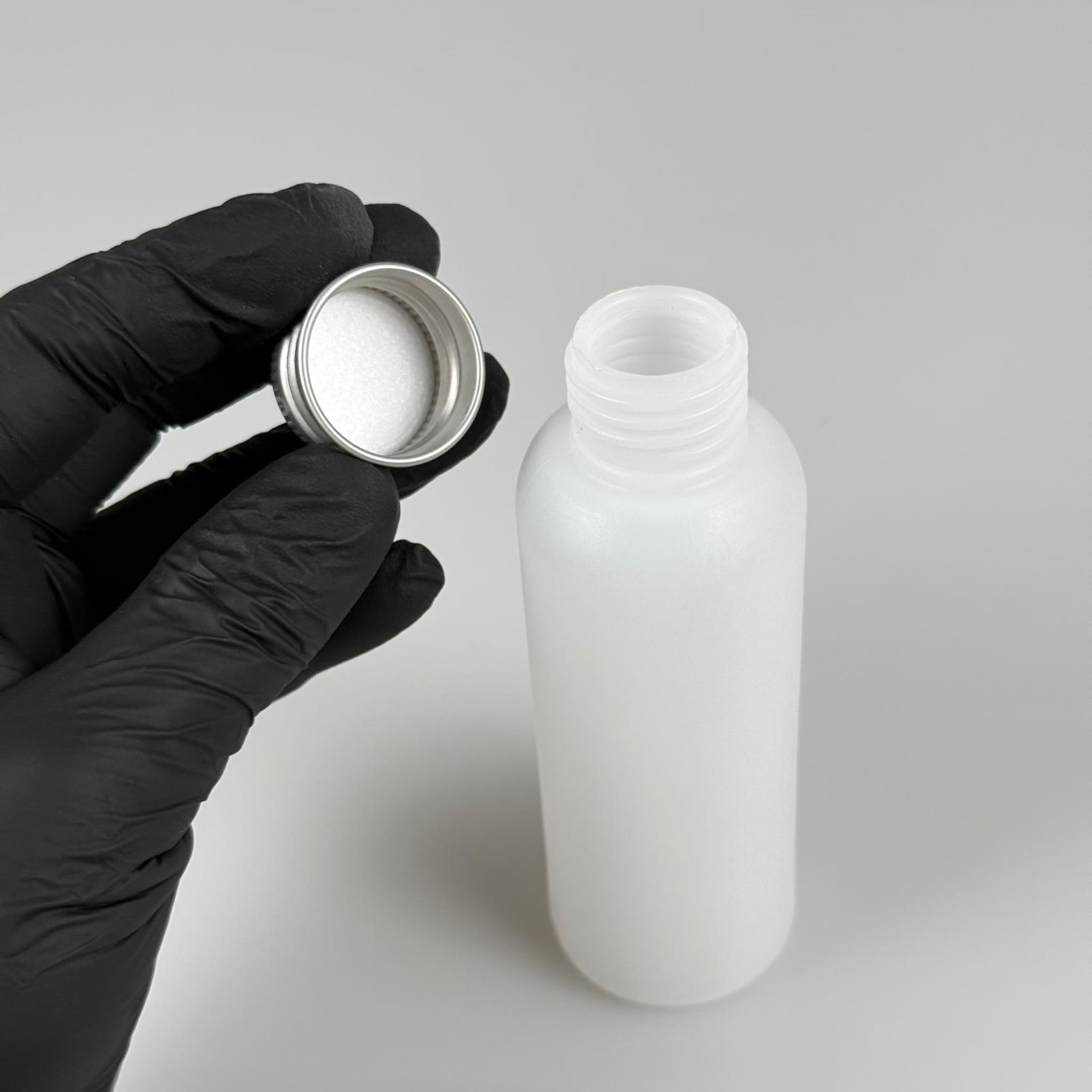 100 CC NATÜREL SERT POLİETİLEN ASETON ŞİŞESİ ( 24 MM ) + KÖPÜK CONTALI GÜMÜŞ METAL ALÜMİNYUM KAPAKLI TAKIM - 100 ML KAPAKLI PLASTİK ASETON ŞİŞELERİ