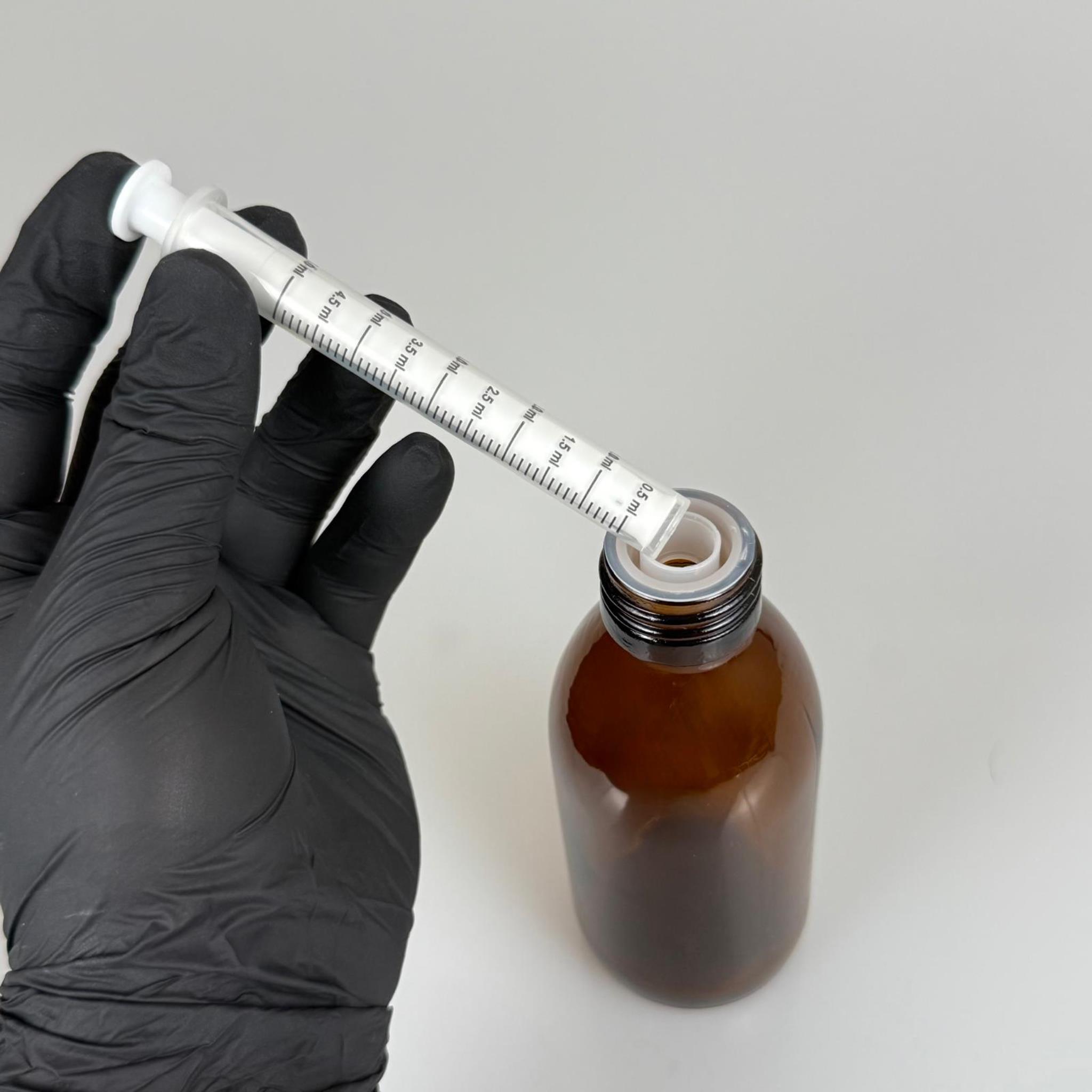 150 ML CAM ECZA ŞİŞESİ + 5 ML DOZAJ PİPETİ + DOZAJ TIPASI + CONTALI PLASTİK KAPAK TAKIM