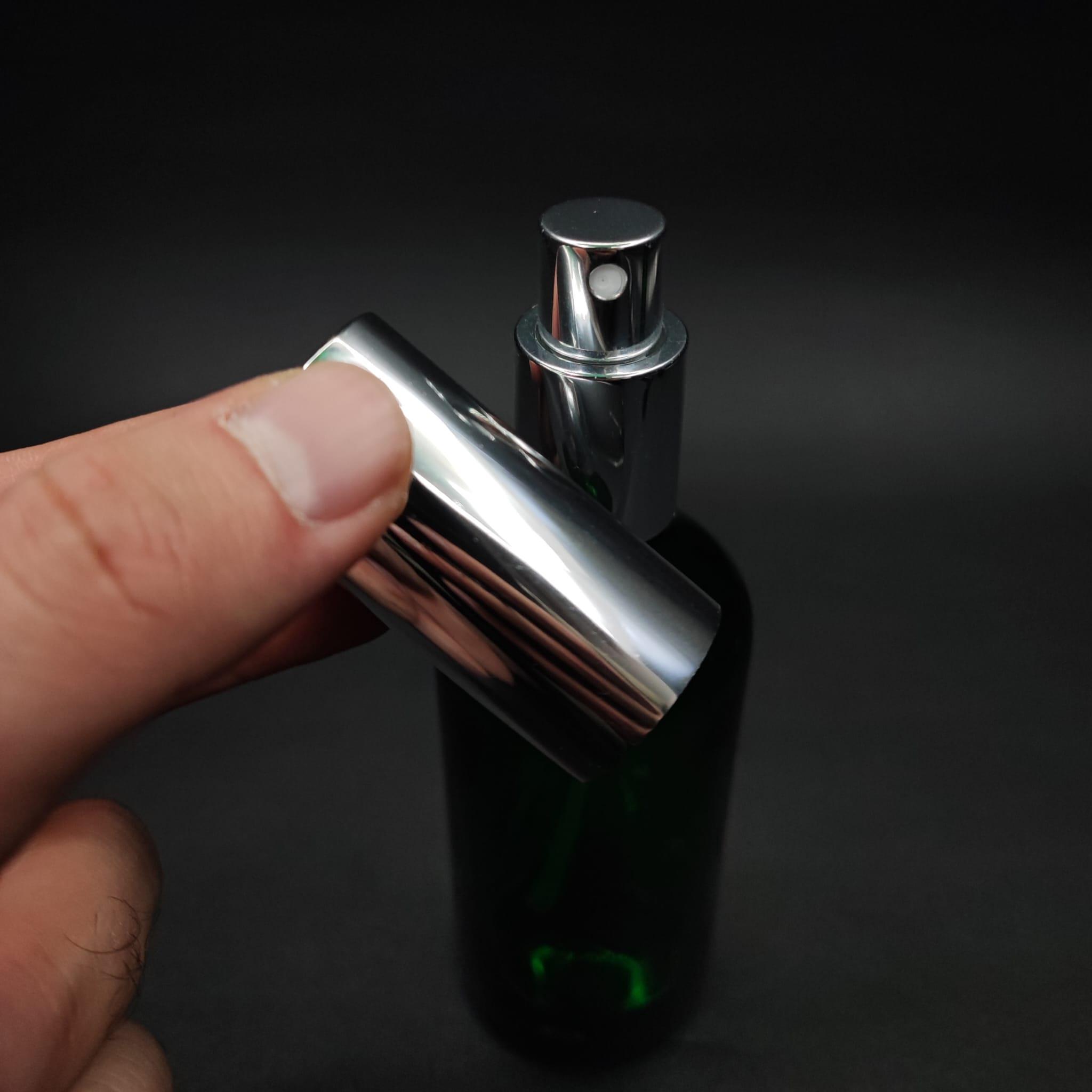 100 ML LÜKS VİDALI VALF ÇEVİRME PARFÜM ŞİŞELERİ - 100 CC YEŞİL CAM ŞİŞE - GÜMÜŞ METAL SPREYLİ KAPAKLI SET