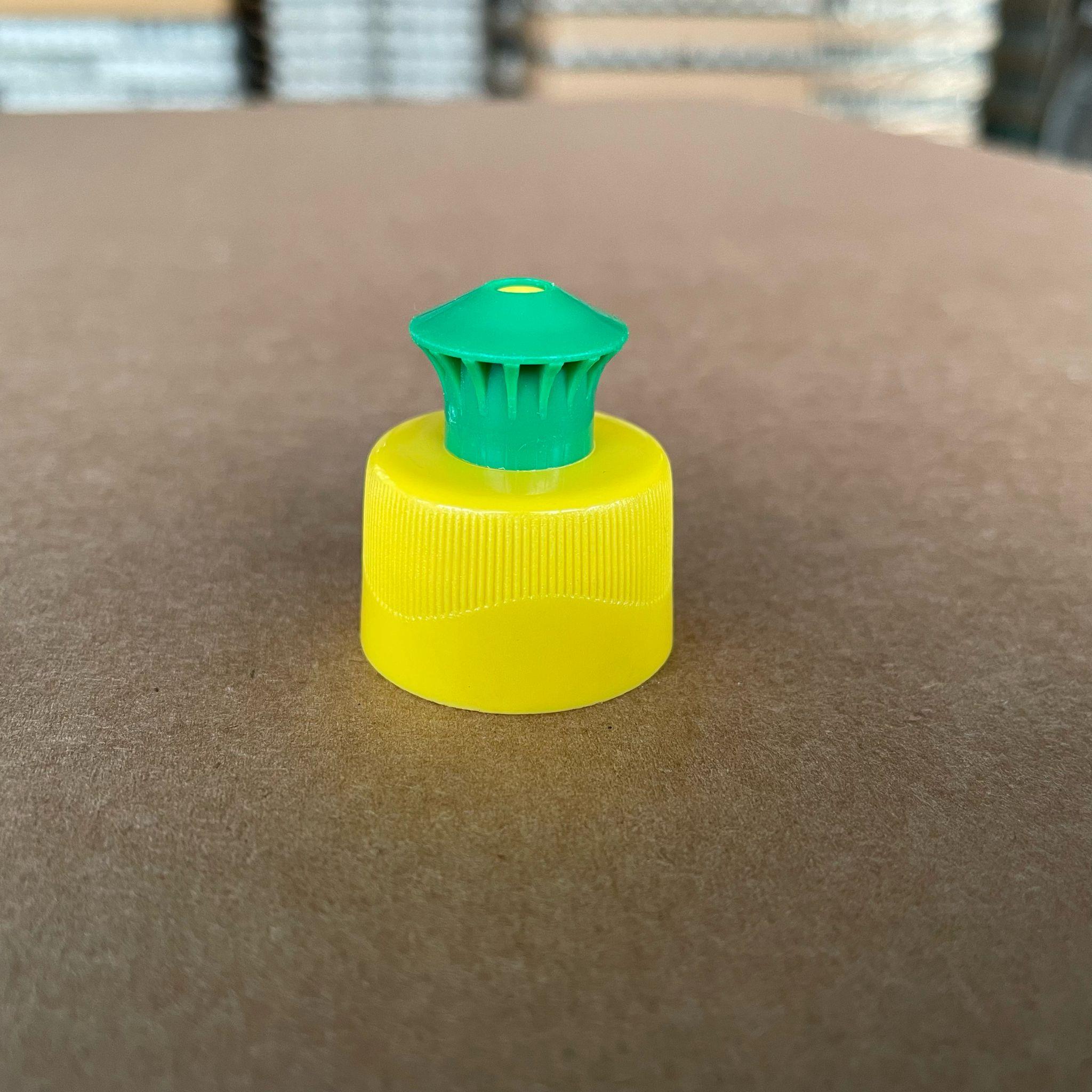 28 MM PUSH PULL KAPAK ÜSTÜ YEŞİL ALTI SARI (DETERJAN KAPAK)