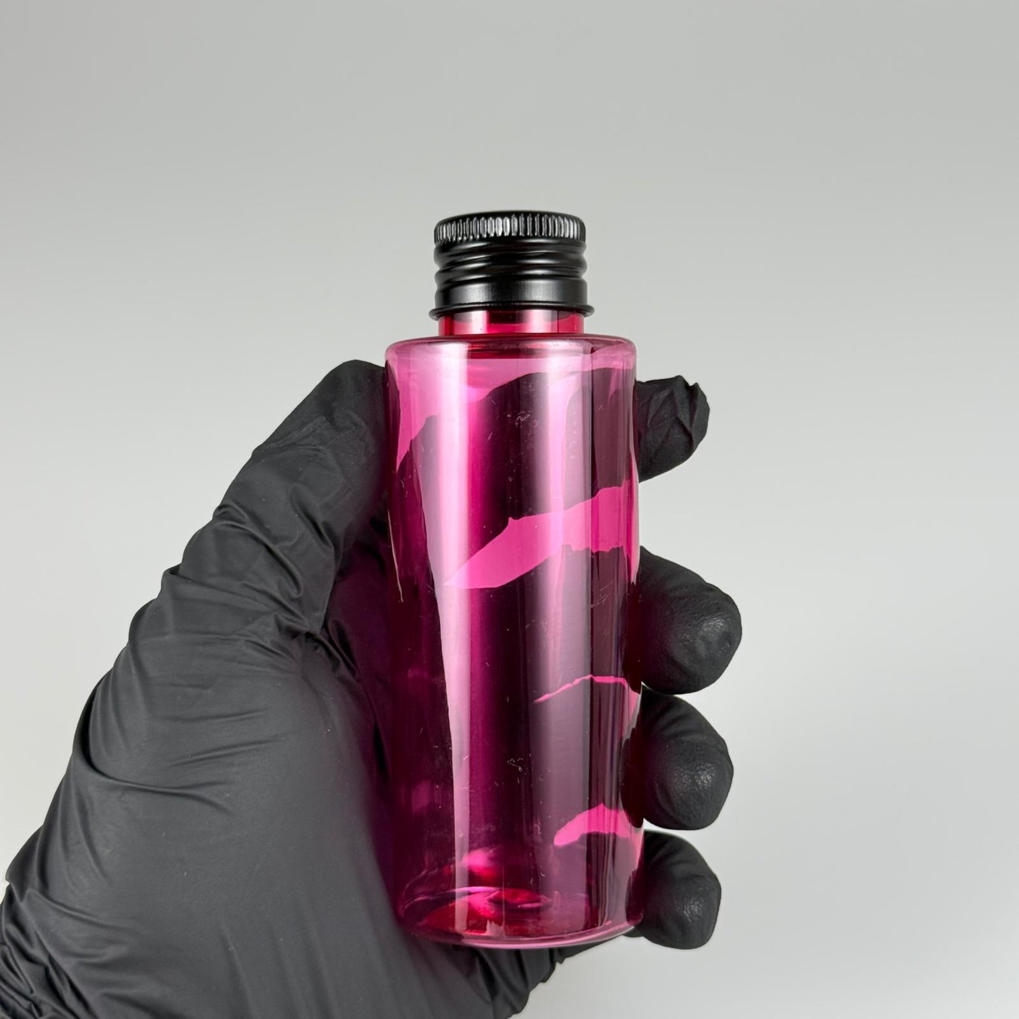 100 CC PEMBE SİLİNDİR KESKİN KÜT MODEL SERT PET ŞİŞE (17 GR - 24 AĞIZ ) + KÖPÜK CONTALI SİYAH METAL ALÜMİNYUM KAPAK TAKIM - 100 ML KAPAKLI PEMBE PET ŞİŞELER