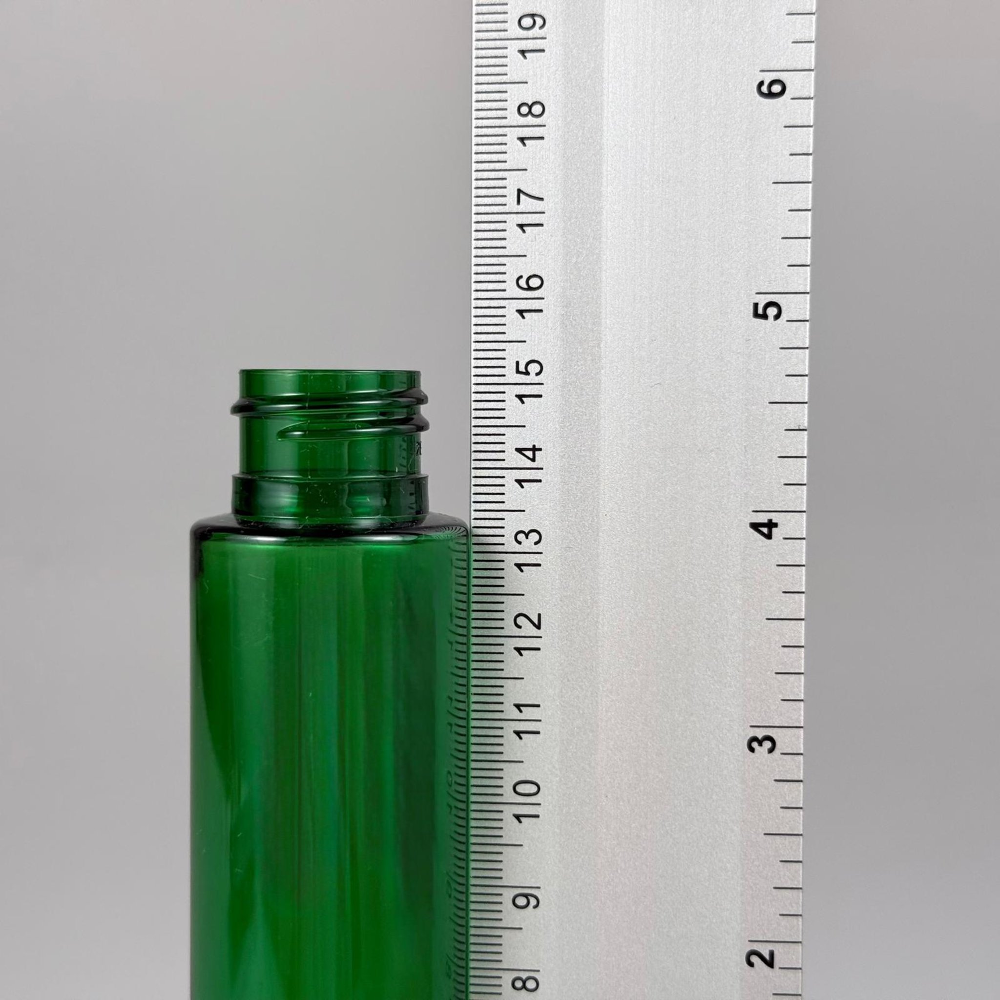 100 CC UZUN SİLİNDİR YEŞİL PET ŞİŞE (24 GR) - 24 MM AĞIZ KAPAKSIZ - 100 ML BİBERİYE SUYU, LAVANTA YAĞI, SAÇ SERUM, TONİK VB İÇİN PLASTİK KOZMETİK AMBALAJLARI