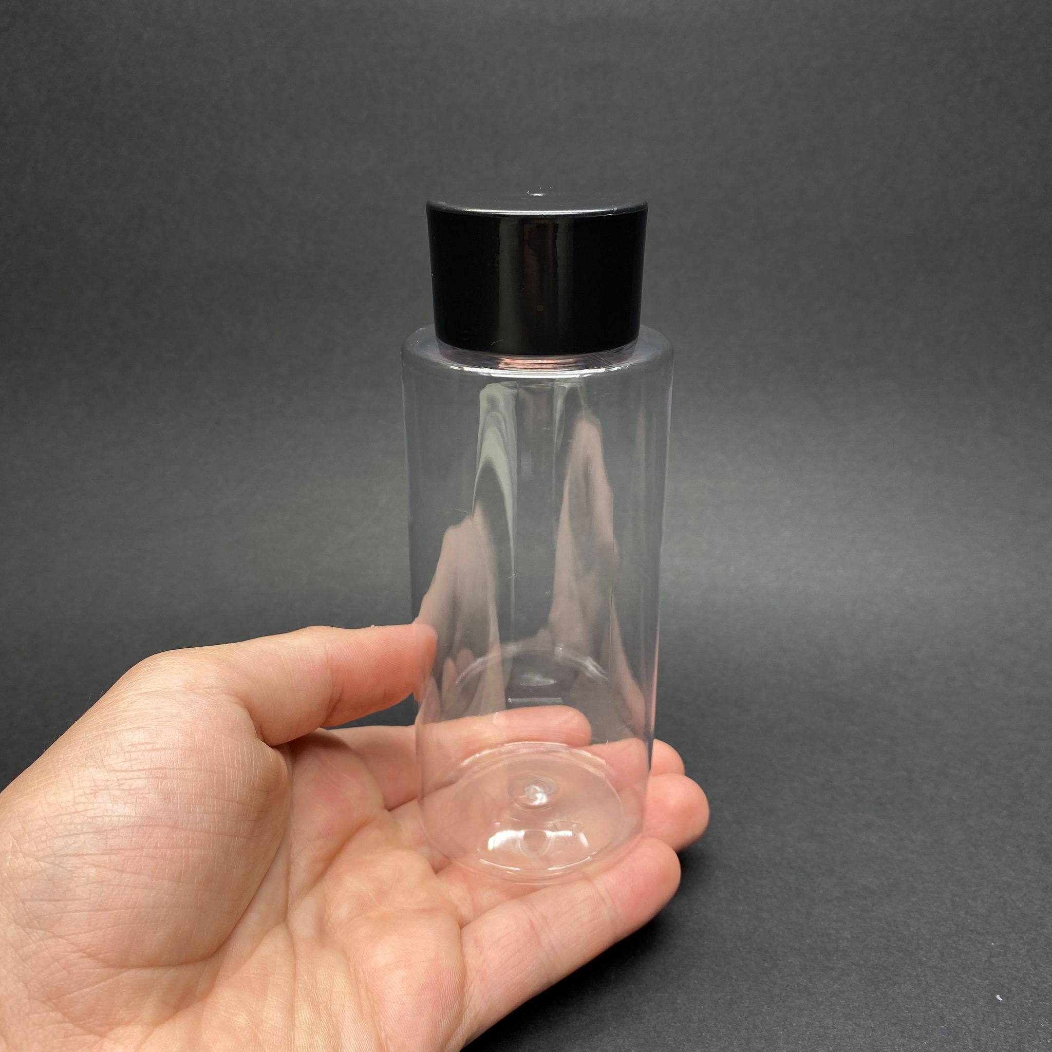 200 CC SİLİNDİR KESKİN KÜT MODEL SERT (25 GR) PET ŞİŞE - SİYAH KALIN KAPAKLI KOLONYA TIPALI  - AĞIZ ÇAPI 24 MM - ŞEFFAF