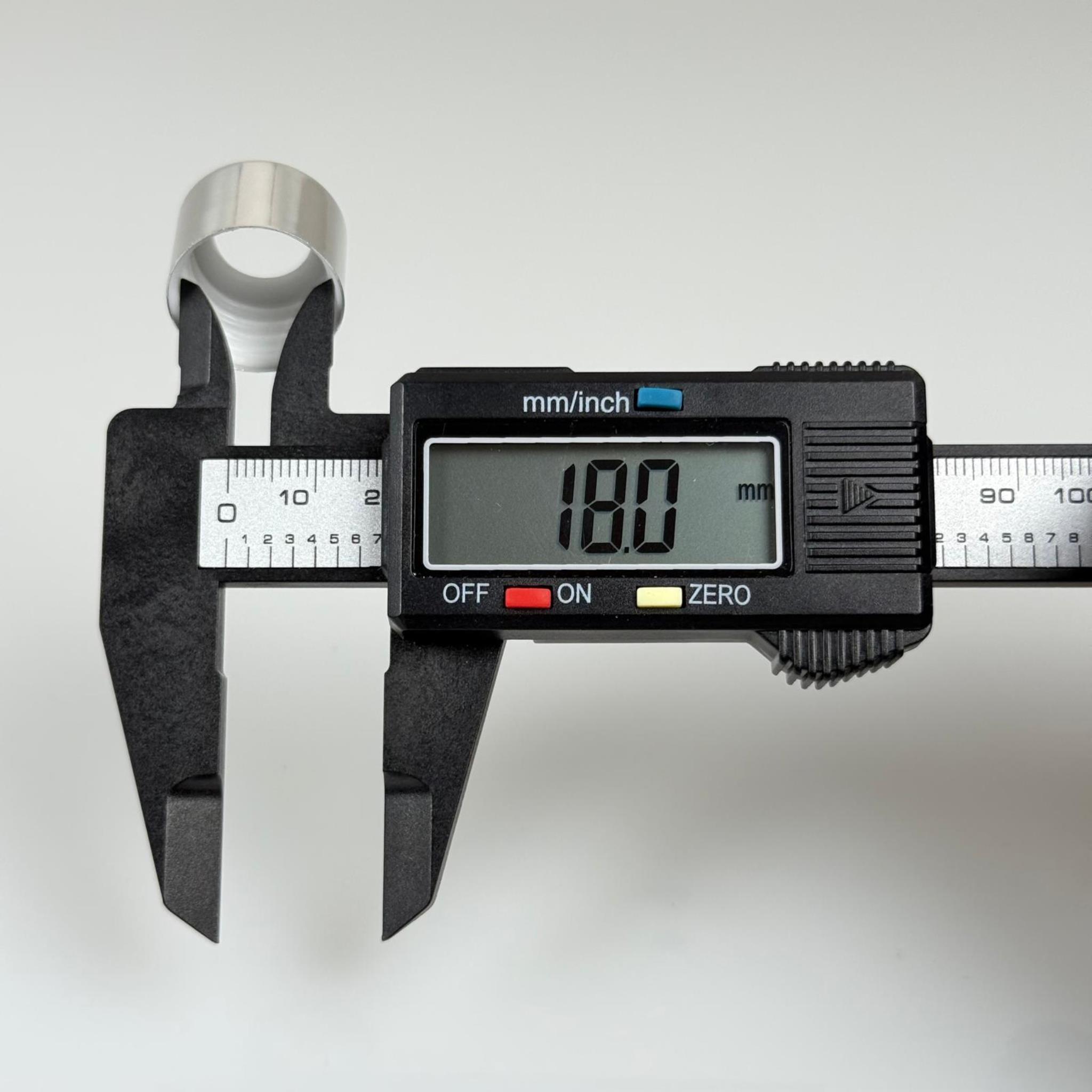 18 MM DELİKLİ GÜMÜŞ METALİK KAPLAMALI KAPAK (DAMLALIK İÇİN)
