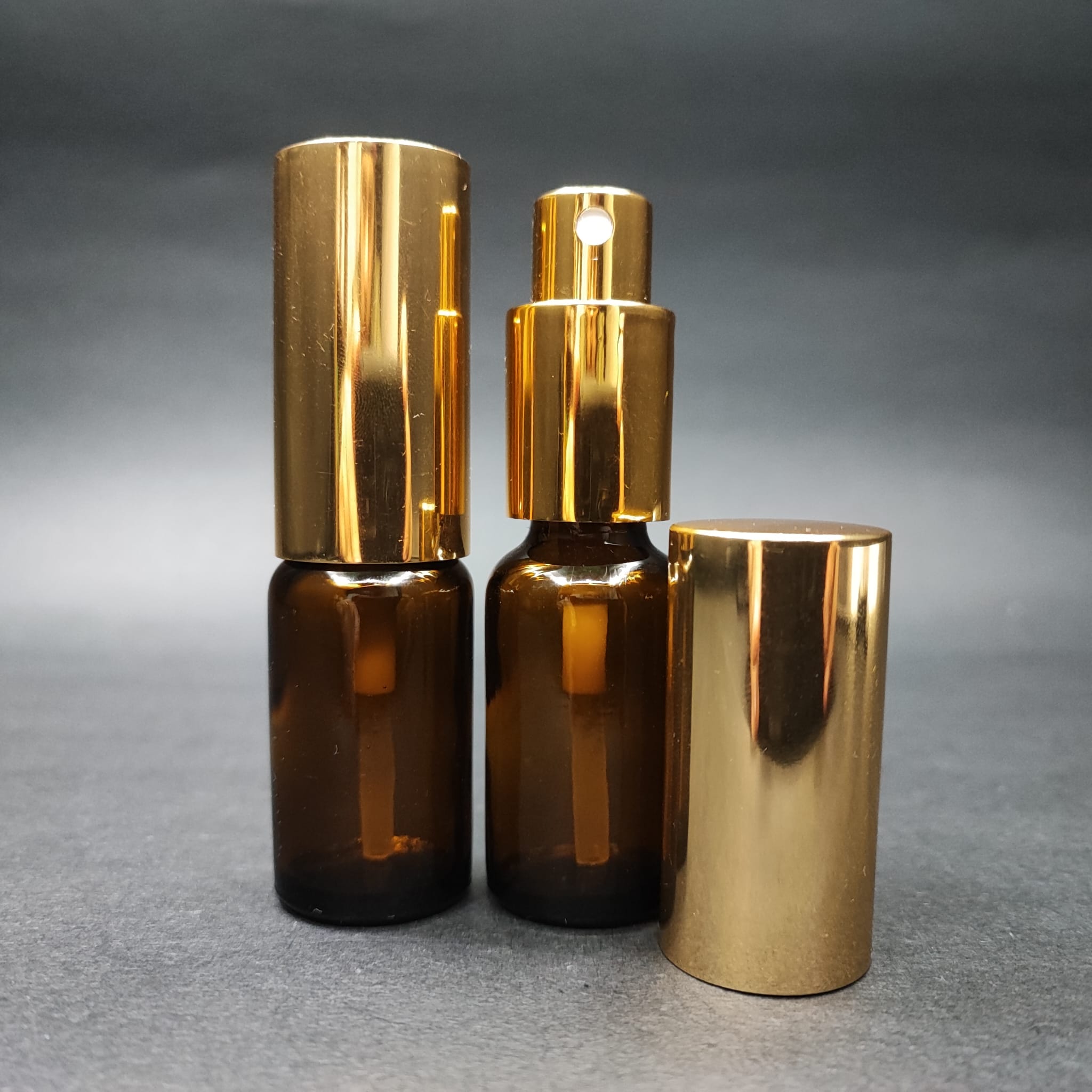 10 ML LÜKS VİDALI VALF ÇEVİRME PARFÜM ŞİŞELERİ - 10 CC AMBER CAM ŞİŞE - GOLD METAL SPREYLİ KAPAKLI SET