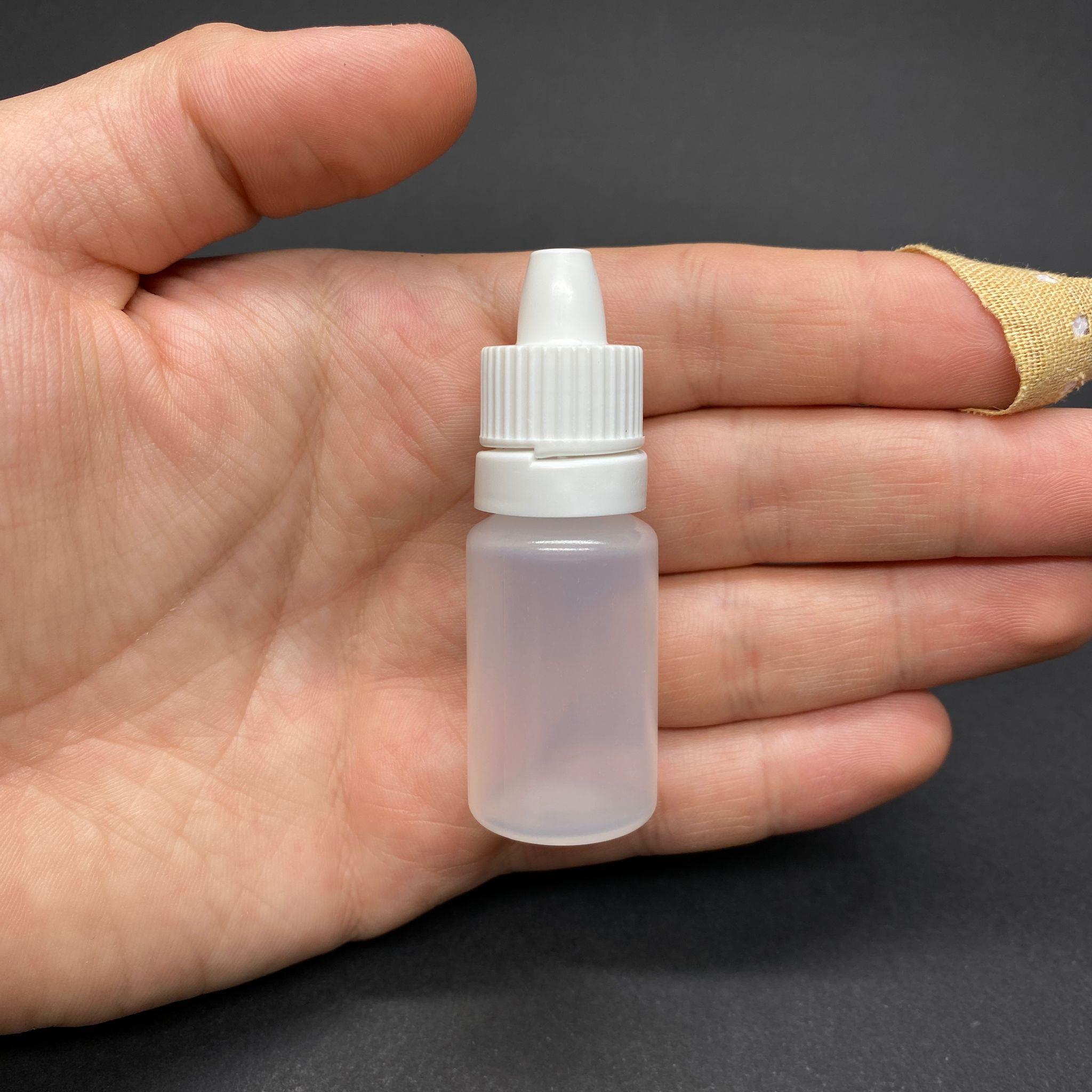 10 CC YENİ GÖZ DAMLASI ŞİŞESİ NATÜREL - AKITICILI - KİLİTLİ KAPAKLI - 10 ML DAMLALIKLI PLASTİK ŞİŞE - KOZMETİK AMBALAJ - DAMLALIKLI BOŞ ŞİŞE - UZUN MODEL