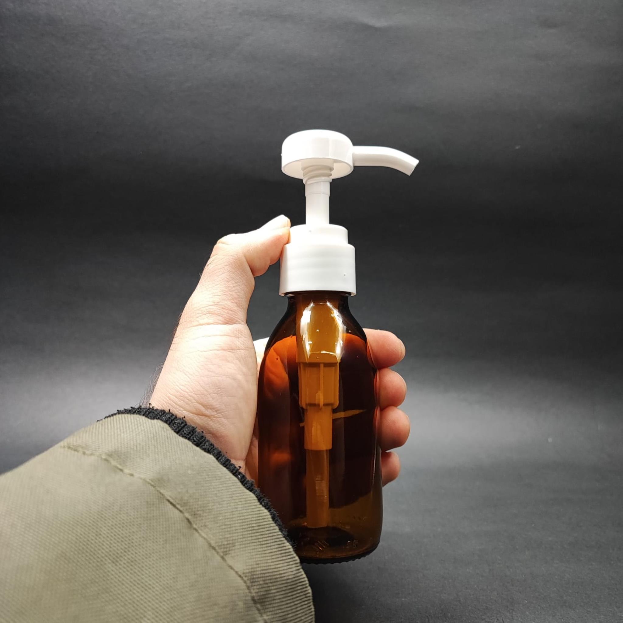 125 CC AMBER CAM ŞİŞE + BEYAZ DOZAJ POMPALI (HER BASMADA 4 CC SIVI ATAR)  - 125 ML POMPALI ŞİŞE - ŞURUP, ŞAMPUAN, KREM GİBİ YOĞUN KIVAMLI SIVILARDA KULLANILIR
