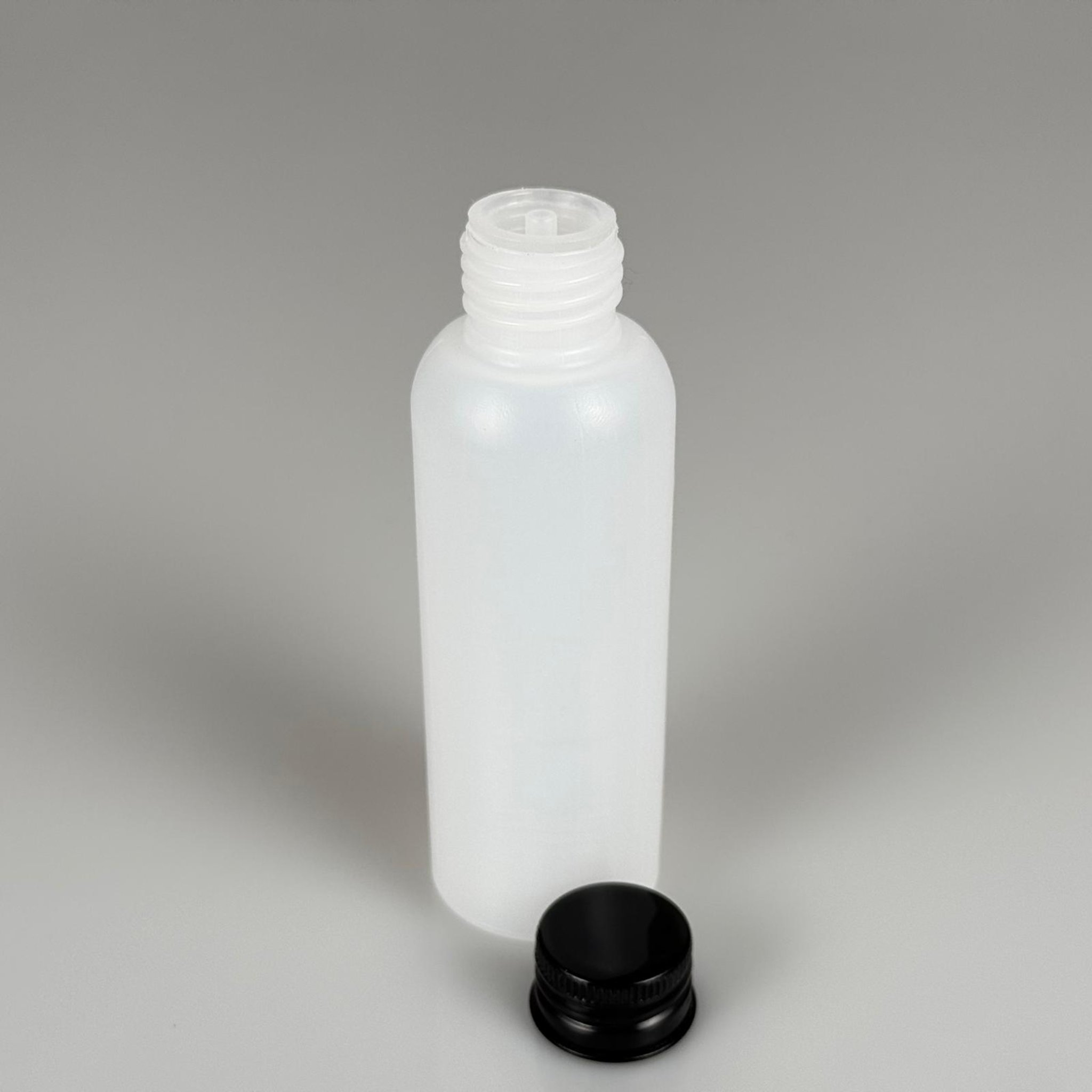 100 CC NATÜREL SERT POLİETİLEN ASETON ŞİŞESİ ( 24 MM ) + KÖPÜK CONTALI SİYAH METAL ALÜMİNYUM KAPAKLI + KOLONYA TIPALI TAKIM - 100 ML KAPAKLI PLASTİK ASETON ŞİŞELERİ
