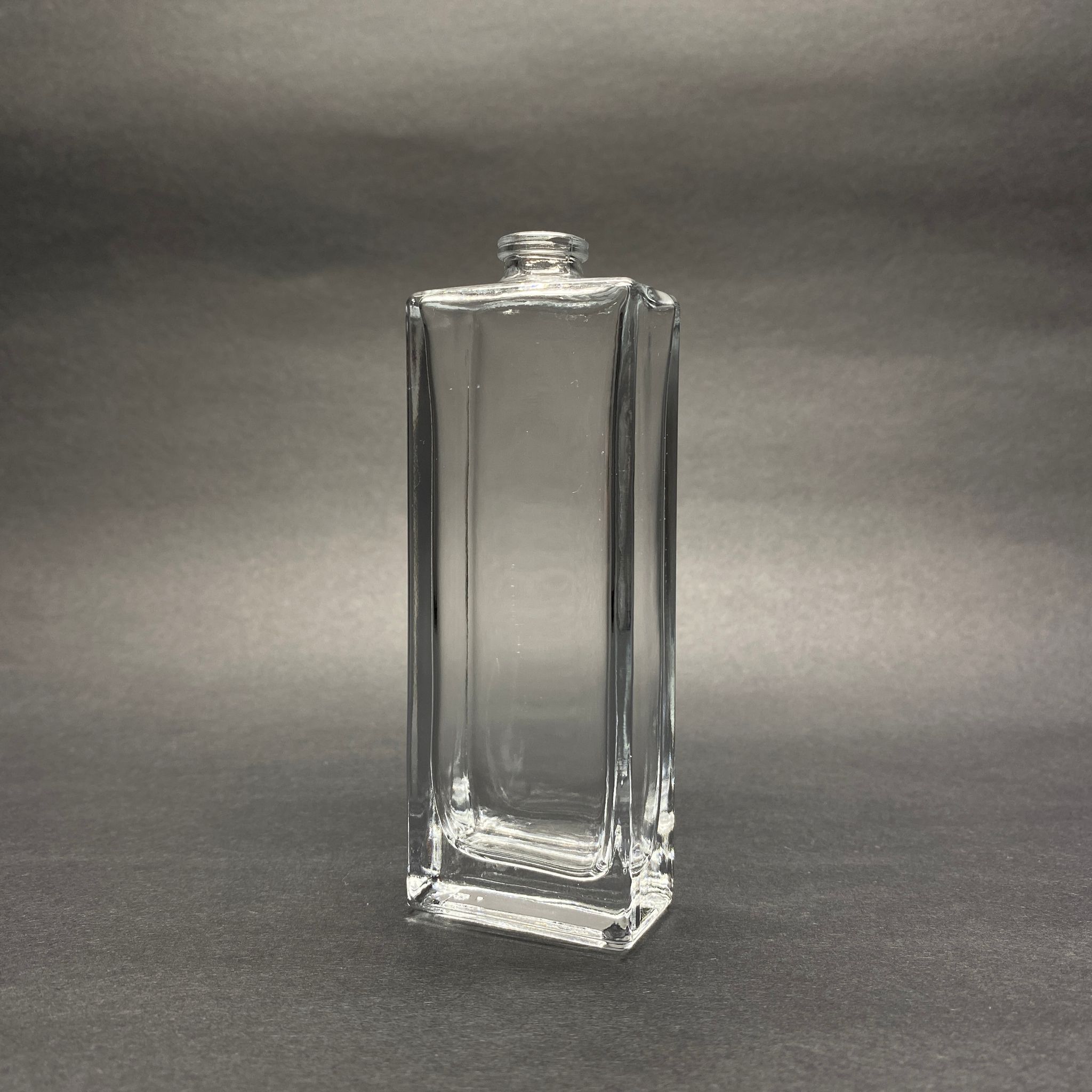 50 ML UZUN DİKDÖRTGEN MODEL FORTUNE PARFÜM ŞİŞESİ - KAPAKSIZ (AĞIZ 15 MM GEÇME KOLAY KAPAMA)