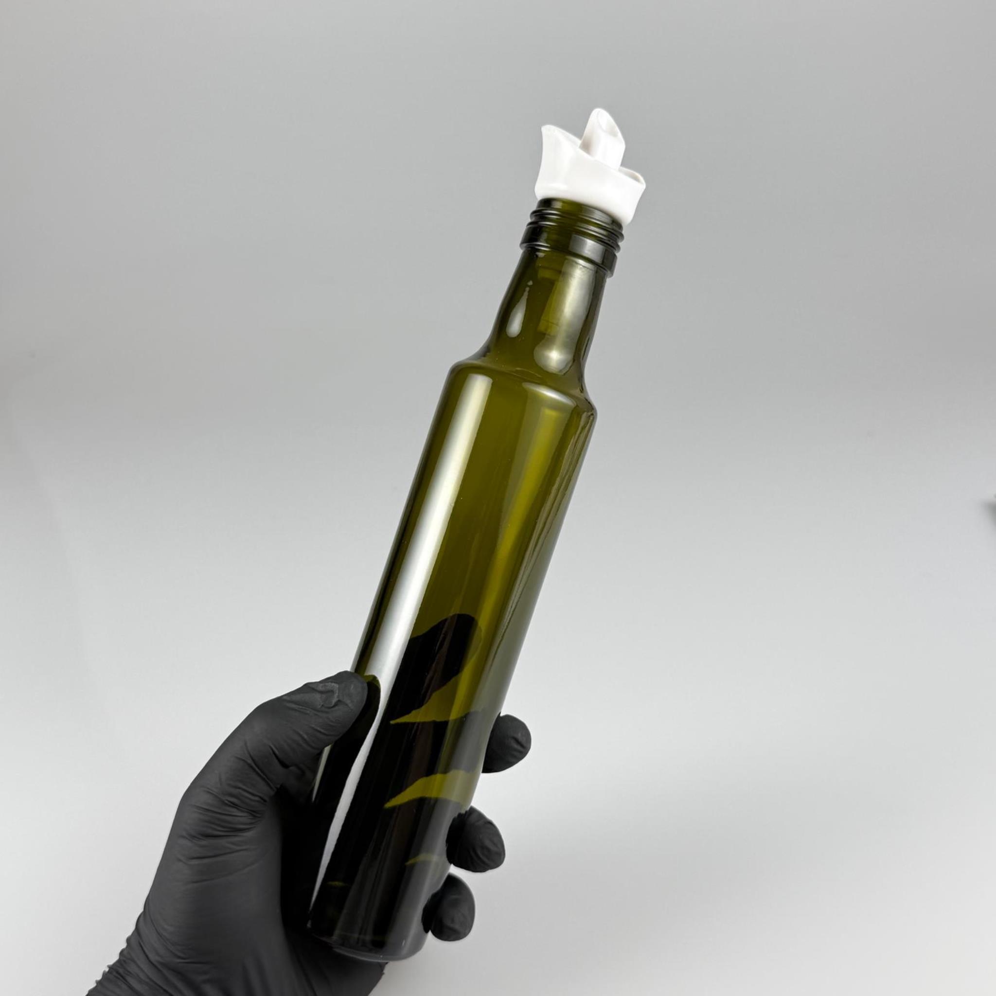 Akıtmaz Kapaklı Şık Cam Yağlık – Zeytinyağı ve Sirke İçin - Restoran Tipi 250 ML Yeşil Dorika Silindir Yağdanlık Beyaz Akıtıcı Başlıklı