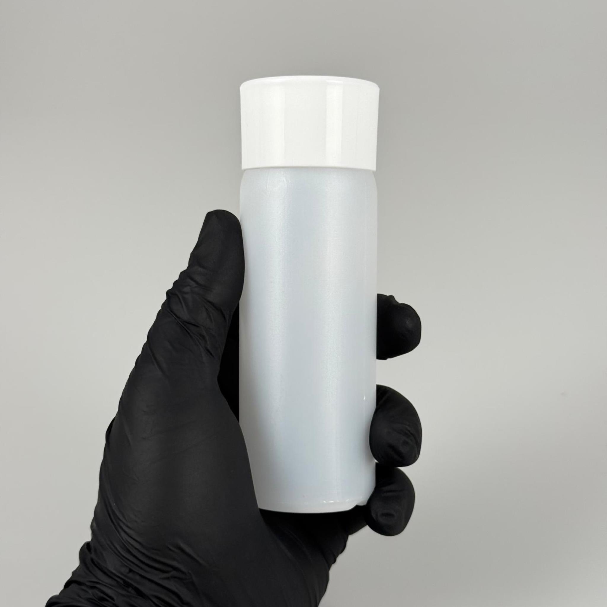 100 CC NATÜREL SERT POLİETİLEN ŞİŞE ( 24 MM ) + BEYAZ GENİŞ PLASTİK KAPAKLI + PLASTİK TIPALI - 100 ML SERT POLİETİLEN ASETON ŞİŞESİ