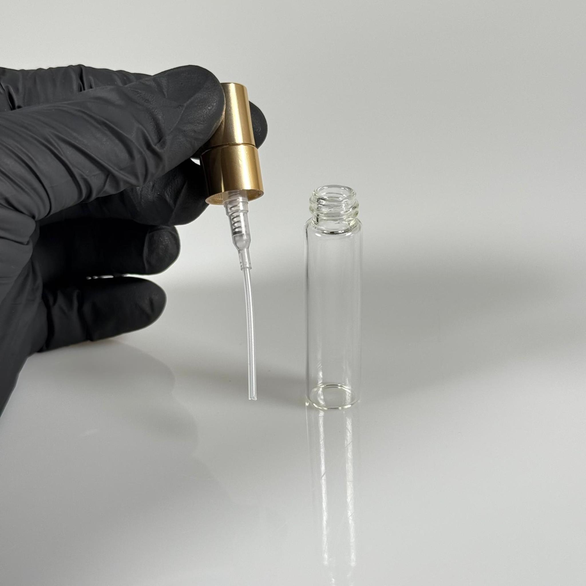 5 CC TESTER PARFÜM ŞİŞESİ - CAM KALEM PARFÜM ŞİŞESİ GOLD METAL SPREYLİ KAPAKLI TAKIM - 5 ML CAM TÜP PARFÜM ŞİŞESİ - VİDALI SPREY VALF TEKRAR DOLDURULABİLİR - HEDİYELİK CAM KOLONYA ŞİŞESİ - DÜĞÜN, NİŞAN, SÖZ, KINA, CENAZE, PROMOSYON İÇİN HEDİYELİK KOLONYA ŞİŞELERİ