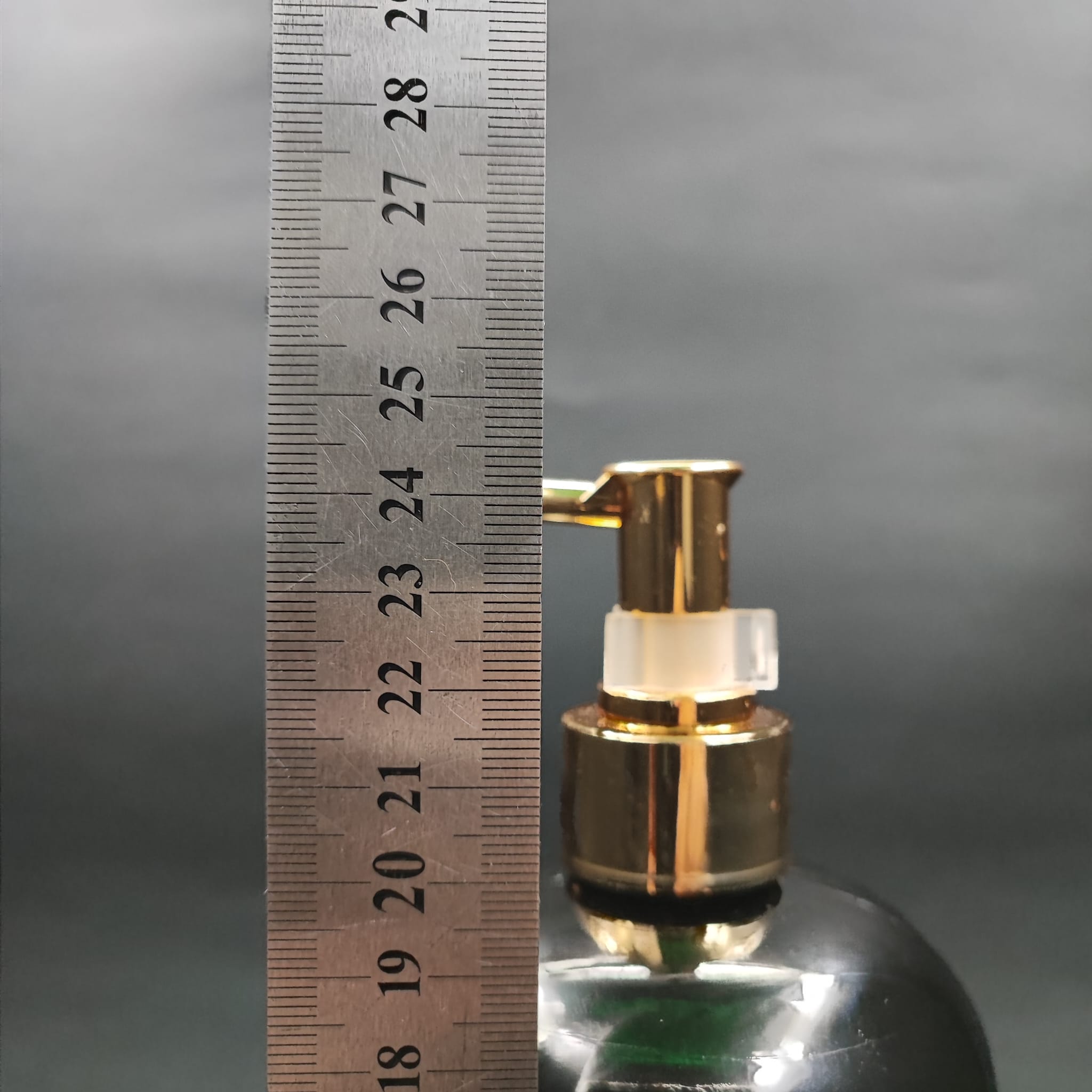 GOLD POMPALI SIVI SABUN ŞİŞESİ - 1000 ML POMPALI SİYAH PLASTİK ŞİŞE
