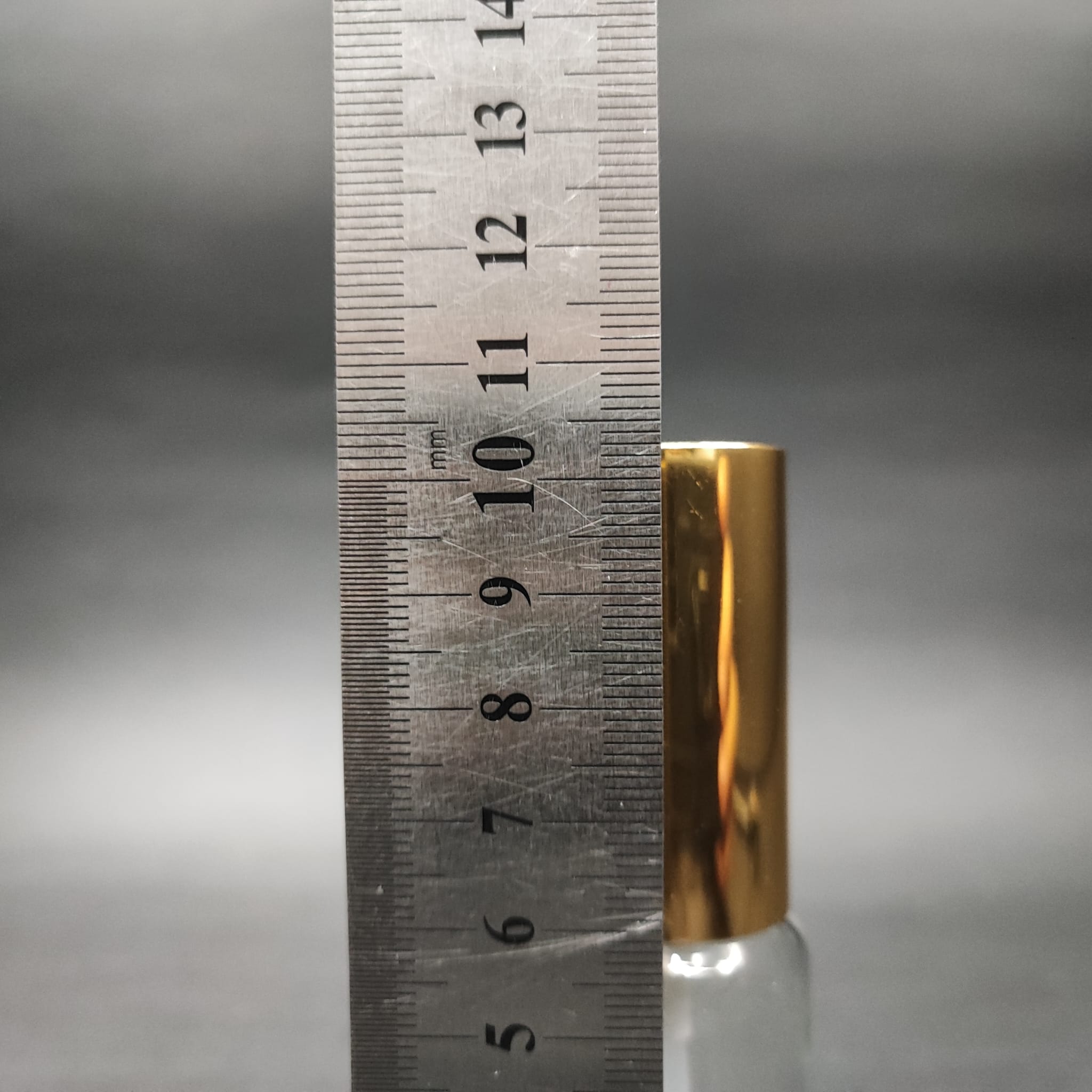 20 ML LÜKS VİDALI VALF ÇEVİRME PARFÜM ŞİŞELERİ - 20 CC ŞEFFAF CAM ŞİŞE - GOLD METAL SPREYLİ KAPAKLI SET
