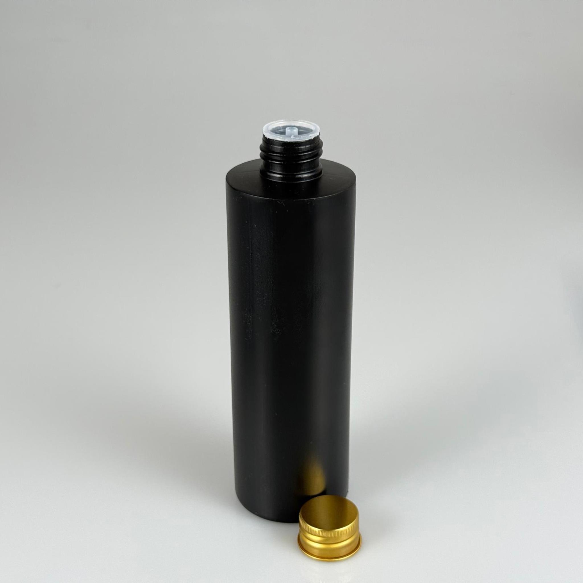 250 CC SİYAH SİLİNDİR MODEL MAT SERT POLİETİLEN ASETON ŞİŞESİ (24 AĞIZ) + KÖPÜK CONTALI GOLD METAL ALÜMİNYUM KAPAK + KOLONYA TIPALI TAKIM - 250 ML KAPAKLI POLİETİLEN ŞİŞELER