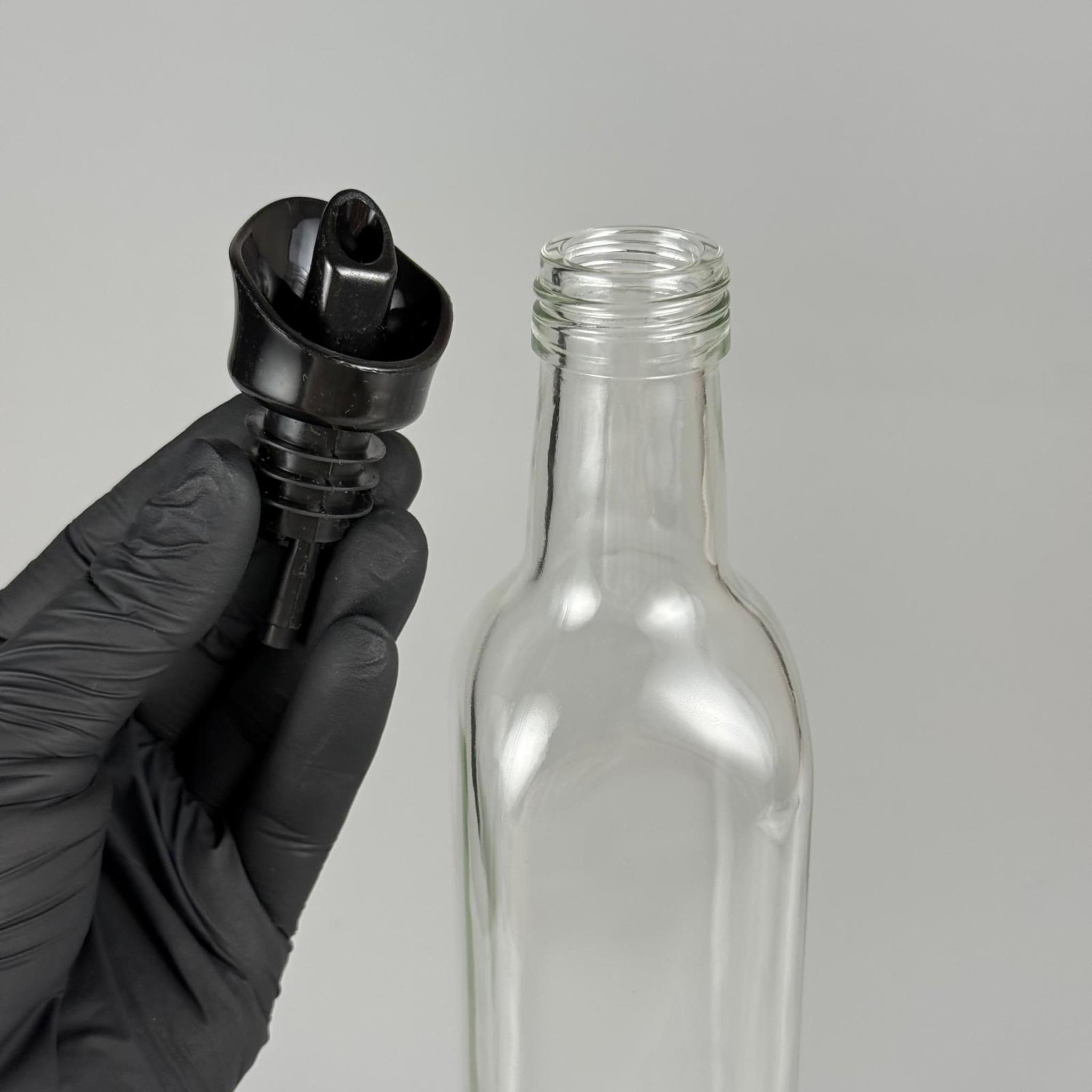 Akıtmaz Kapaklı Şık Cam Yağlık – Zeytinyağı ve Sirke İçin - Restoran Tipi 500 ML Şeffaf Maraska Kare Yağdanlık Siyah Akıtıcı Başlıklı