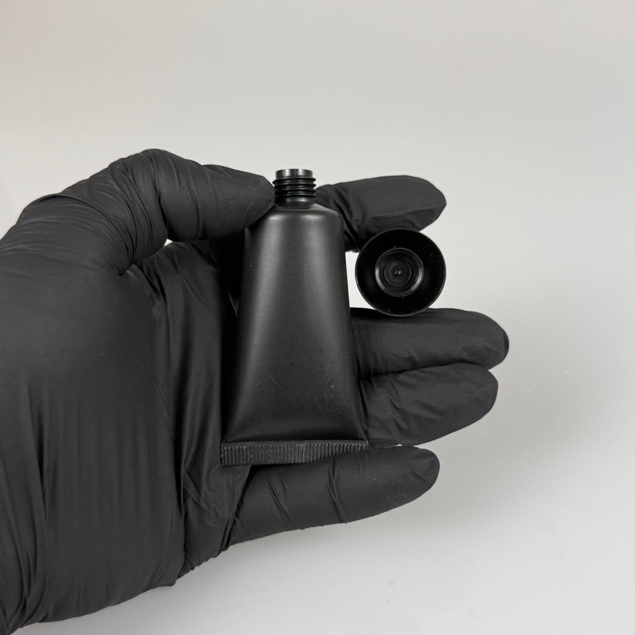 KOZMETİK İÇİN SİYAH BOŞ KREM TÜPÜ KAPAKLI - 20 ML - MERHEM TÜPÜ - PLASTİK MANÜEL DOLDURULABİLİR BOŞ TÜP - LİPGLOSS TÜP - DUDAK PARLATICISI TÜPÜ - BAL DOLUMU İÇİN PLASTİK TÜP