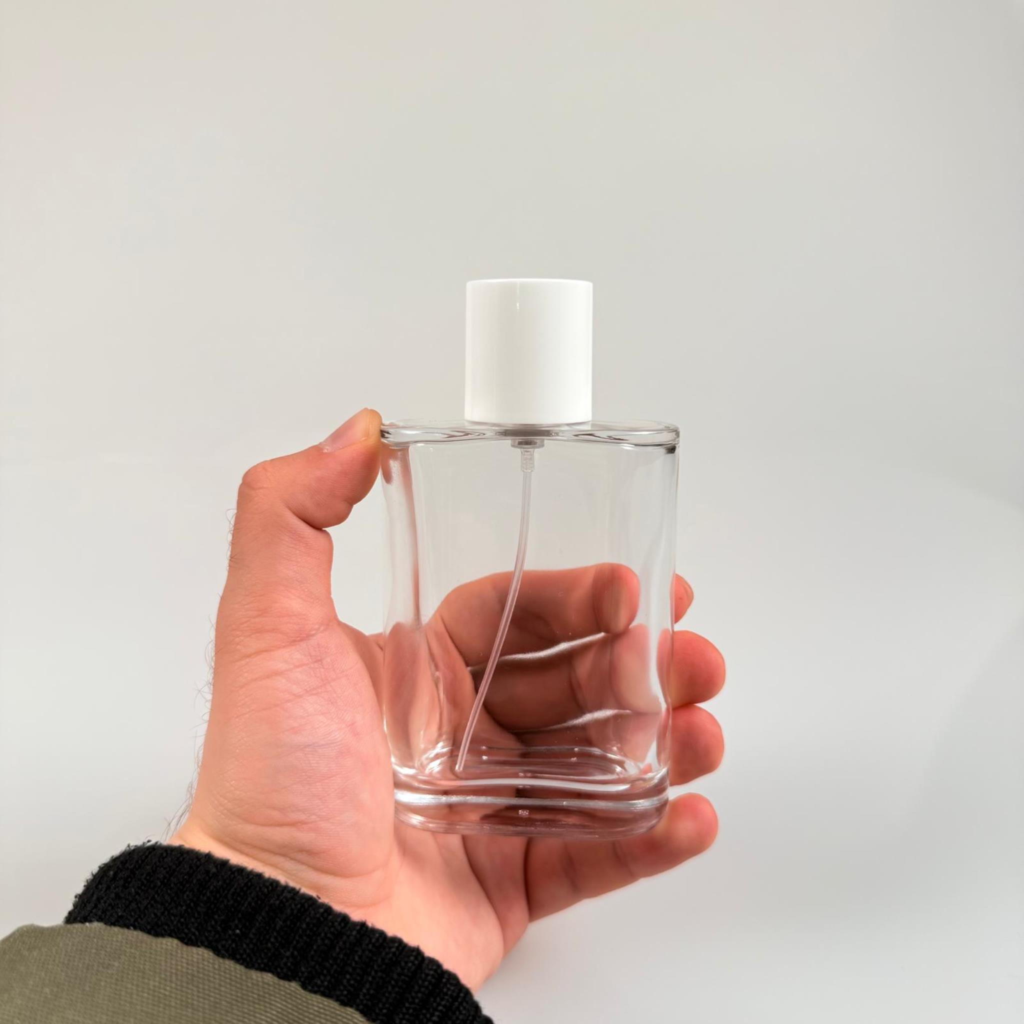 100 ML YASSI MODEL CEO PARFÜM ŞİŞESİ - GOLD METAL SPREYLİ + BEYAZ KAPAKLI (AĞIZ 15 MM GEÇME KOLAY KAPAMA)