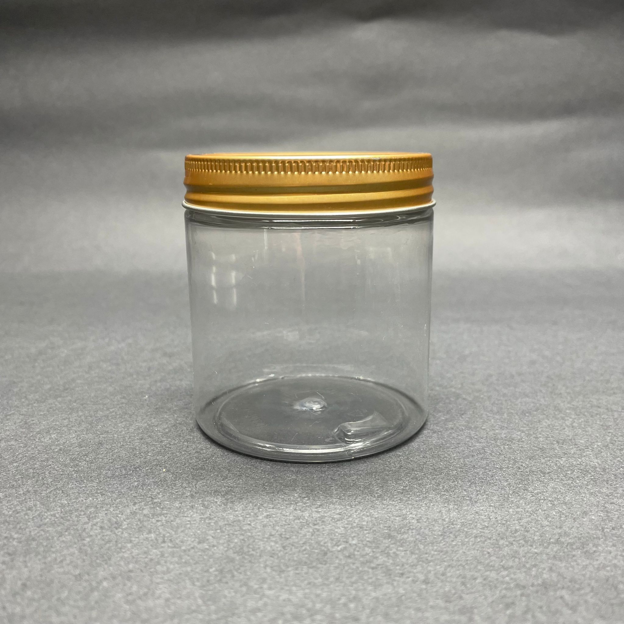 250 CC ŞEFFAF SERT PLASTİK KAVANOZ - GOLD METAL KAPAKLI - 250 ML METAL KAPAKLI PLASTİK KAVANOZ - KOZMETİK KAVANOZ, GIDA KAVANOZU VE KREM KAVANOZU OLARAK KULLANABİLİRSİNİZ