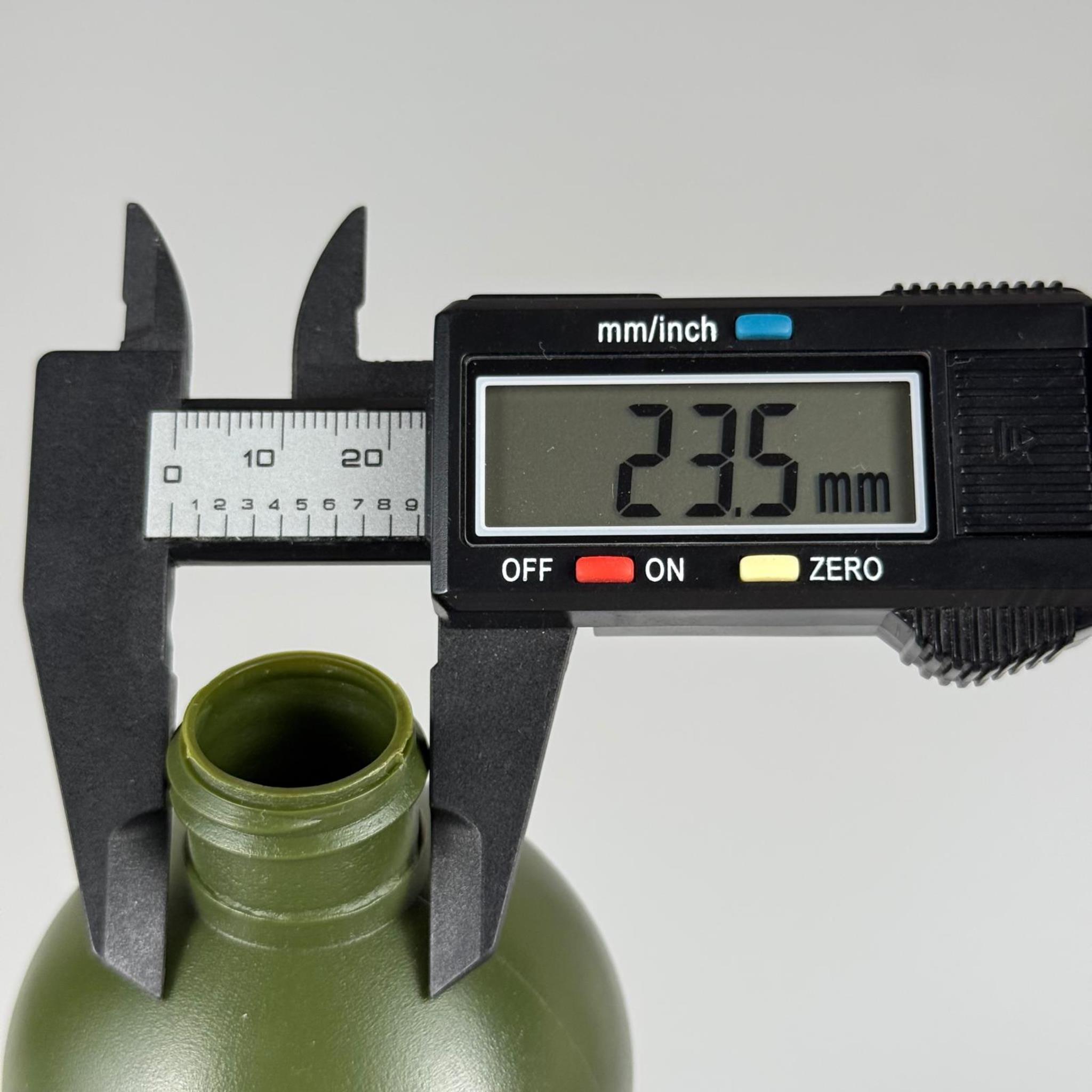 500 CC YEŞİL SİLİNDİR MODEL MAT SIKILABİLİR POLİETİLEN ŞİŞE KAPAKSIZ 47 GRAM (24 AĞIZ)