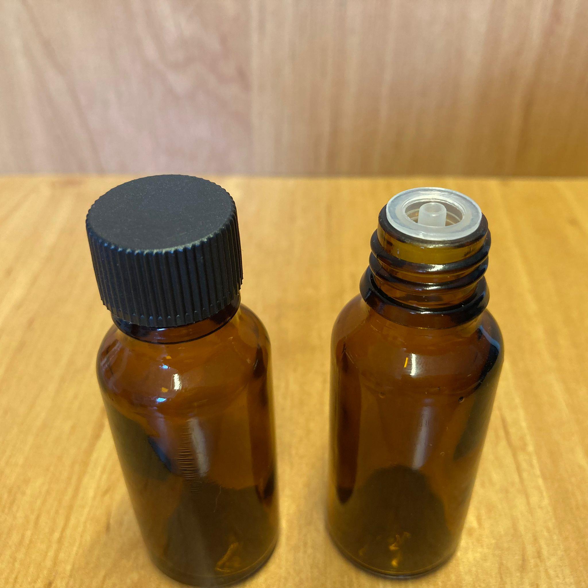 20 CC AMBER İÇTEN DAMLALIKLI - PLASTİK SİYAH KAPAKLI CAM ŞİŞE - 20 ML KOLONYA TIPALI CAM ŞİŞE