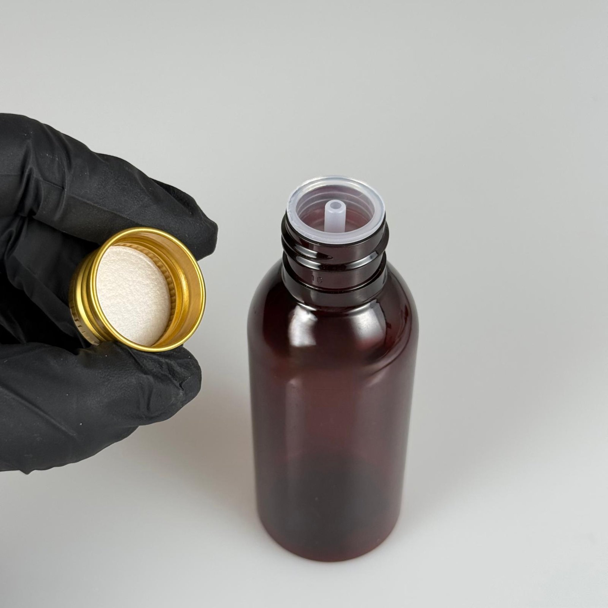 100 CC AMBER SERT MODEL PET ŞİŞE (24 AĞIZ) + KÖPÜK CONTALI GOLD METAL ALÜMİNYUM KAPAK KOLONYA TIPALI TAKIM - 100 ML KAPAKLI KAHVERENGİ KALIN PET ŞİŞELER